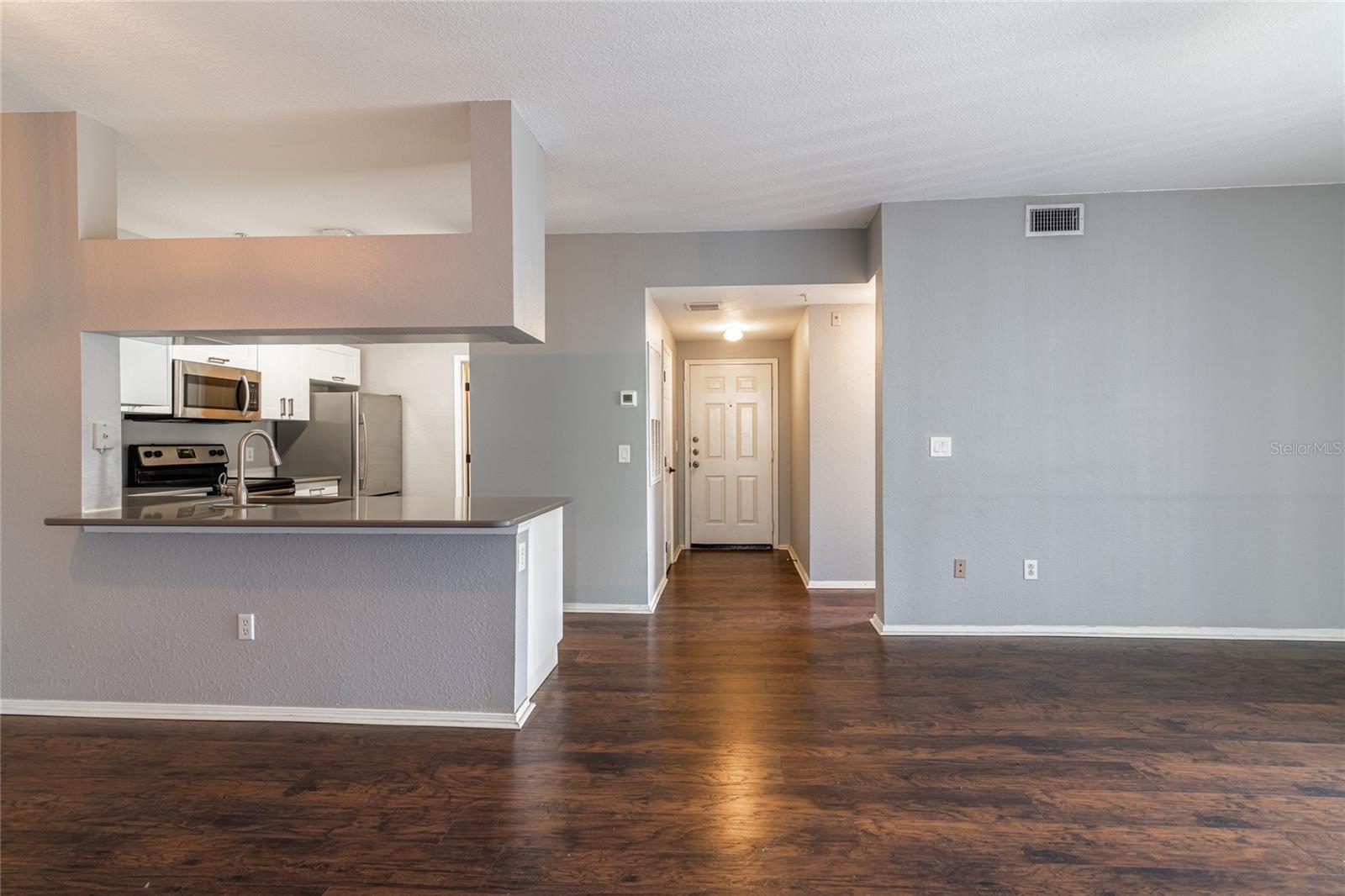 Image 6 of 40 For 13204 Sanctuary Cove Drive 303