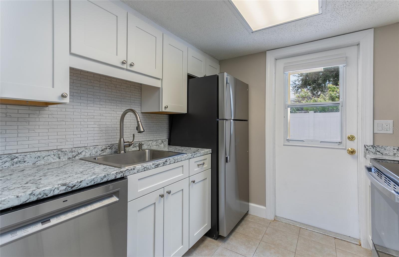 Image 20 of 45 For 2308 Bay Boulevard