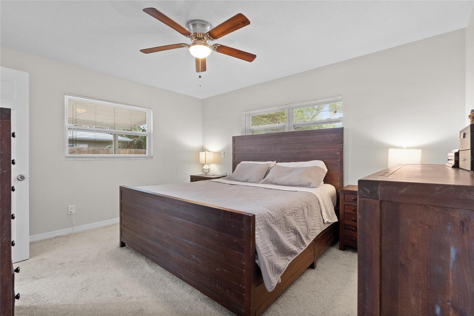 Listing photo id 22 for 2979 Del Rio Drive
