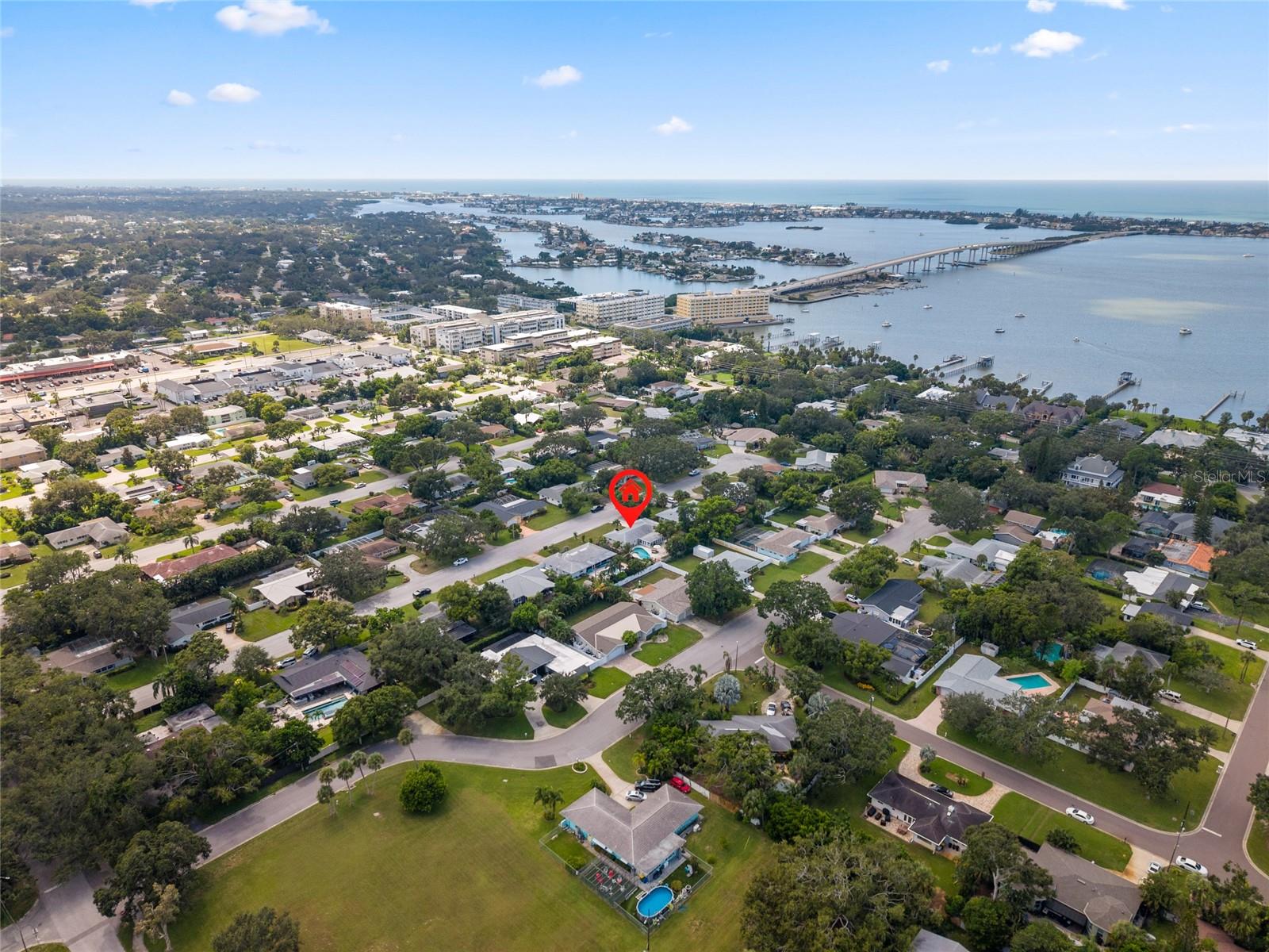 Listing photo id 43 for 2979 Del Rio Drive