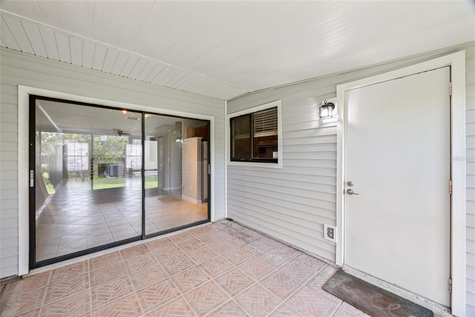 Image 17 of 32 For 5304 Ladywell Court