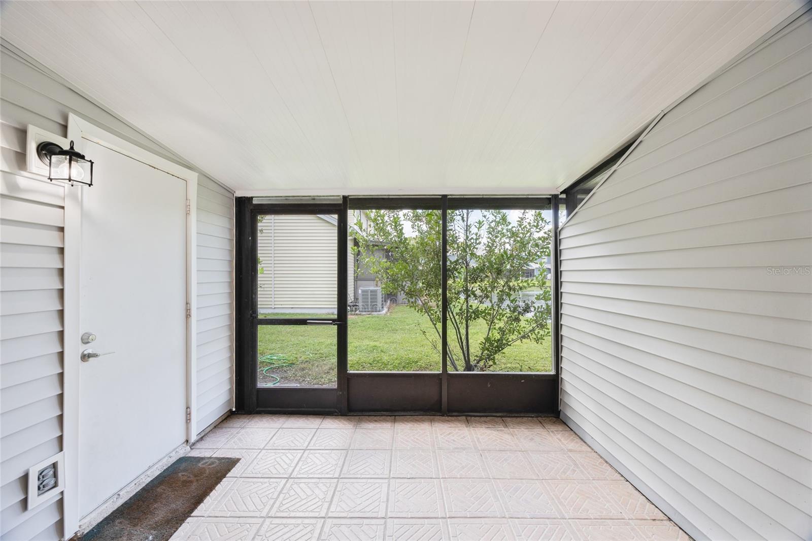 Image 18 of 32 For 5304 Ladywell Court