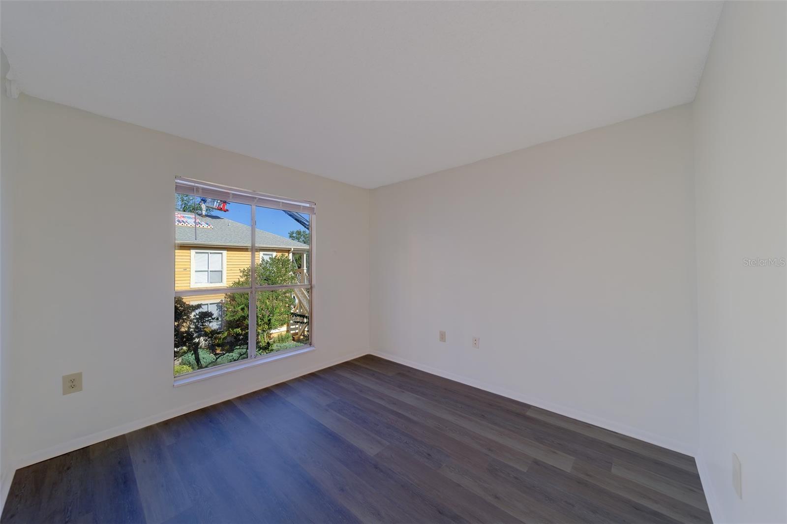 Image 23 of 41 For 115 112th Avenue Ne 605