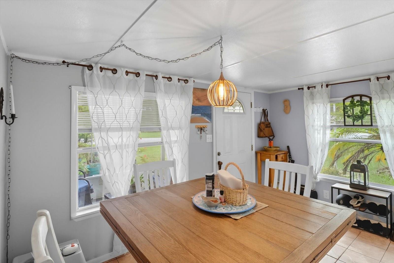 Listing photo id 8 for 10160 Bass Circle