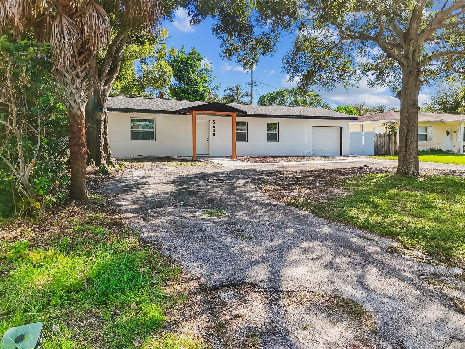 Image 10 of 67 For 5630 47th Avenue N