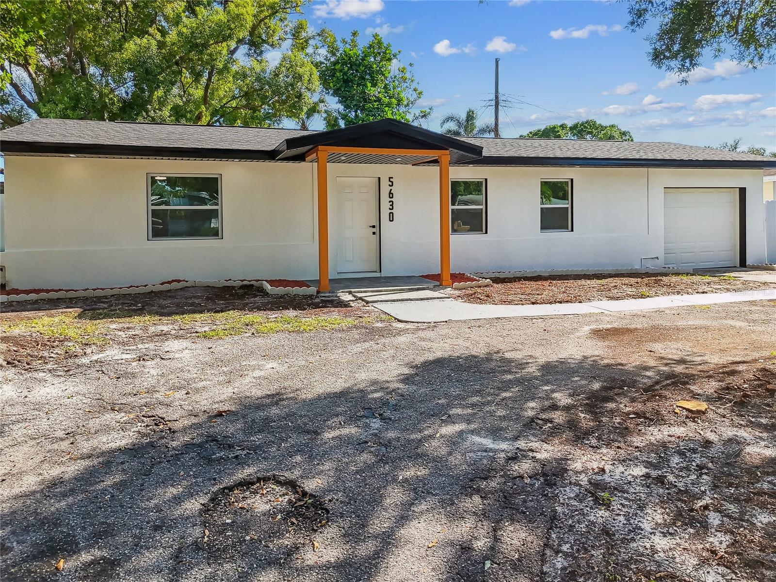 Image 12 of 67 For 5630 47th Avenue N