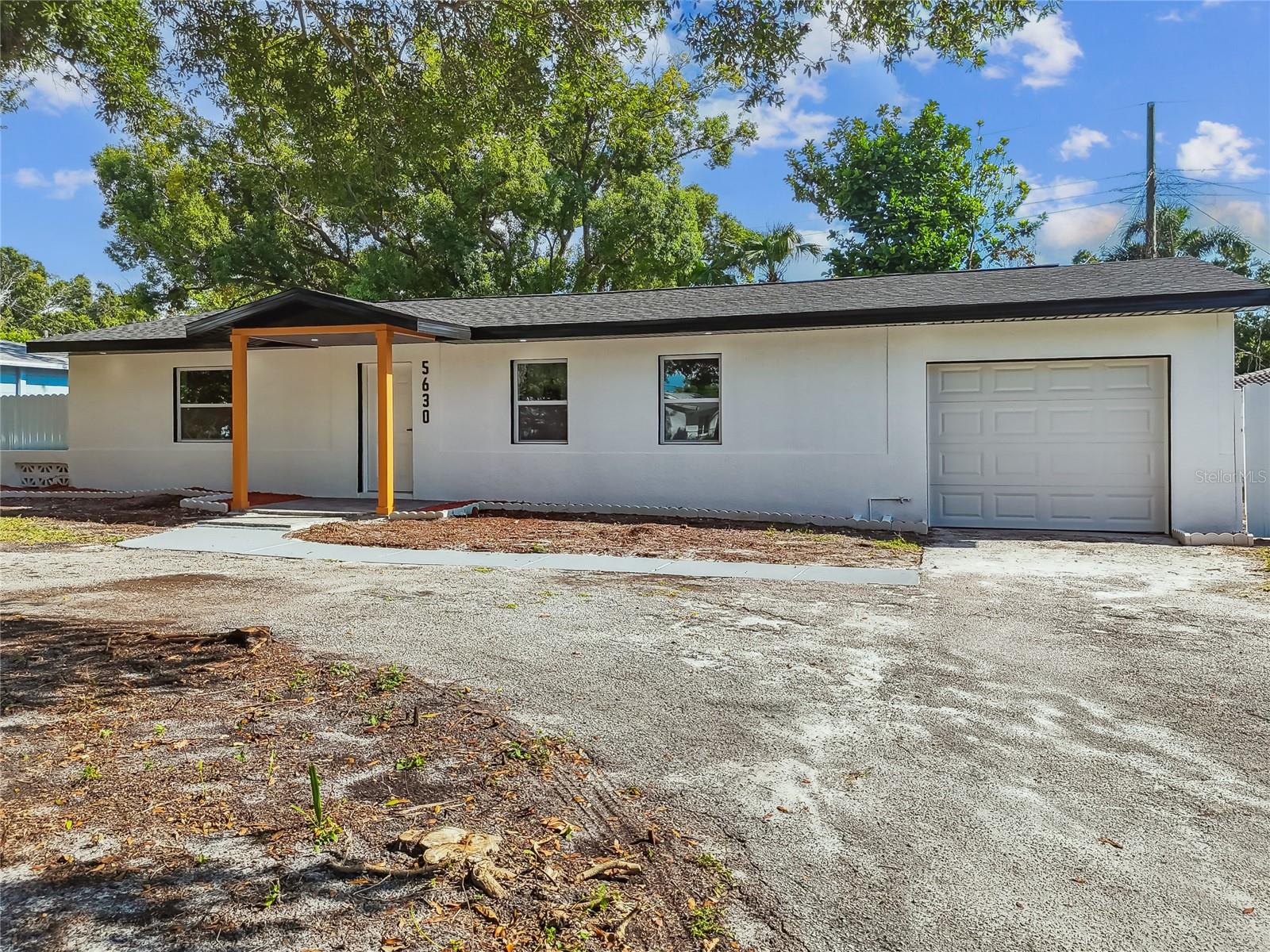 Image 13 of 67 For 5630 47th Avenue N