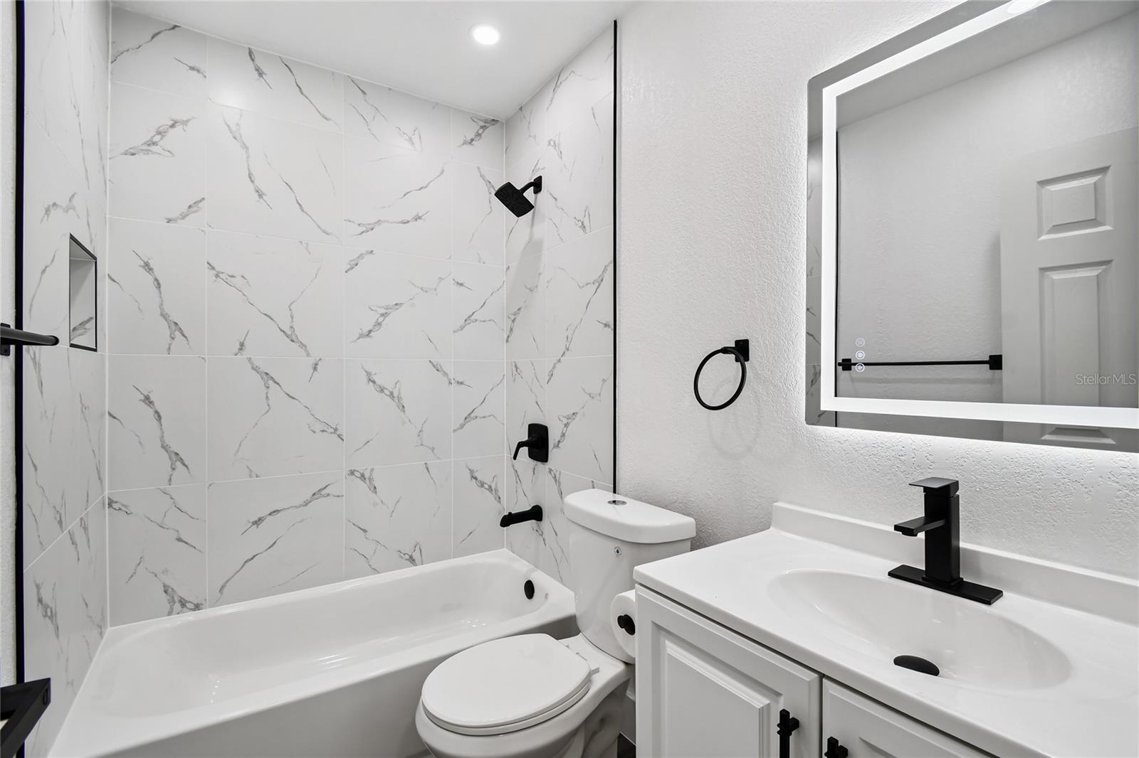 Image 31 of 67 For 5630 47th Avenue N