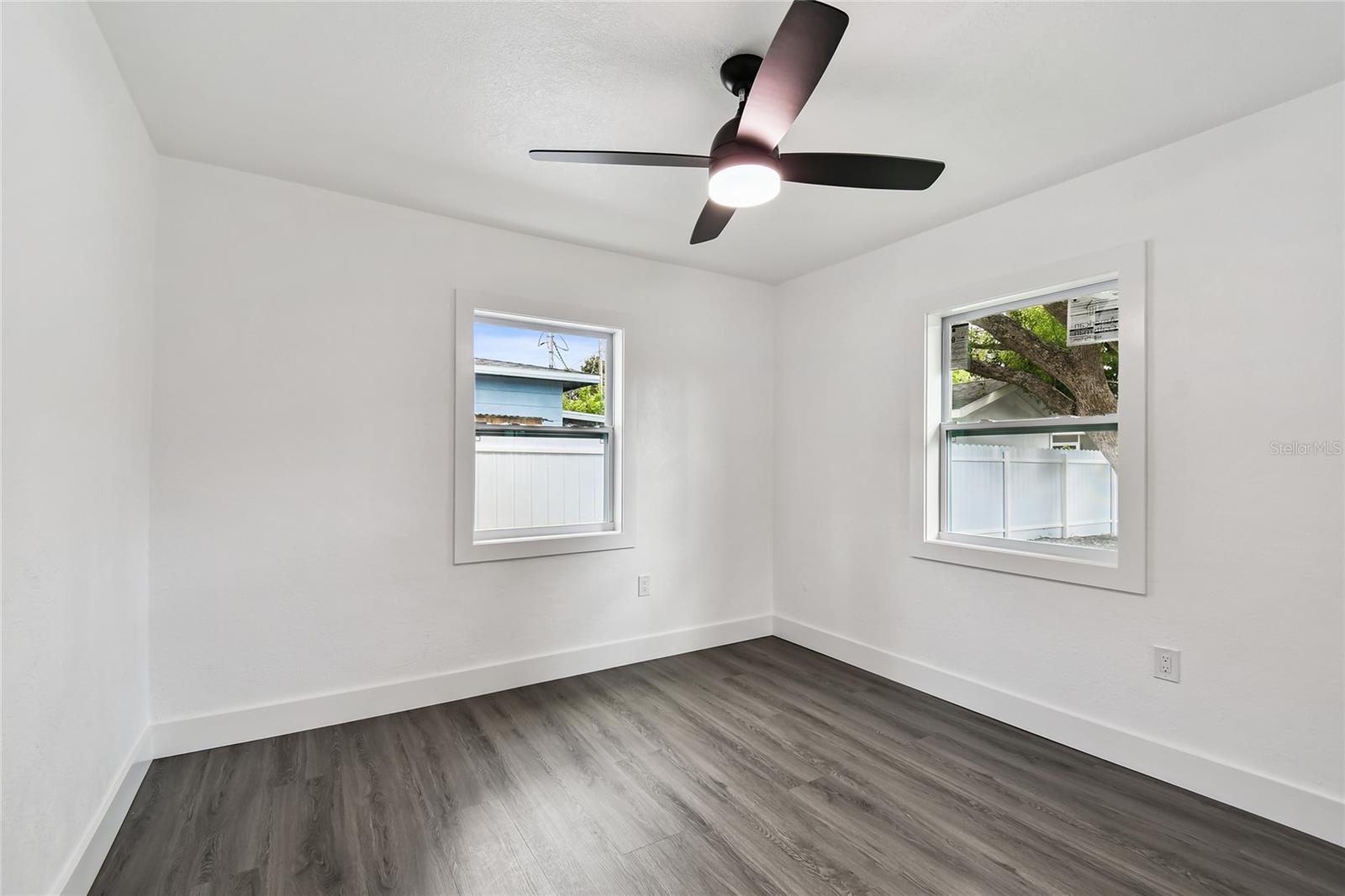 Image 34 of 67 For 5630 47th Avenue N