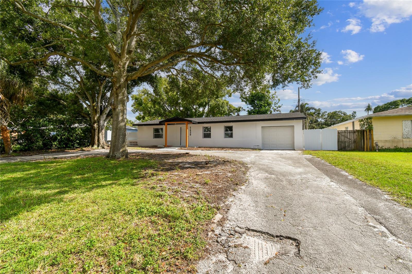 Image 4 of 67 For 5630 47th Avenue N