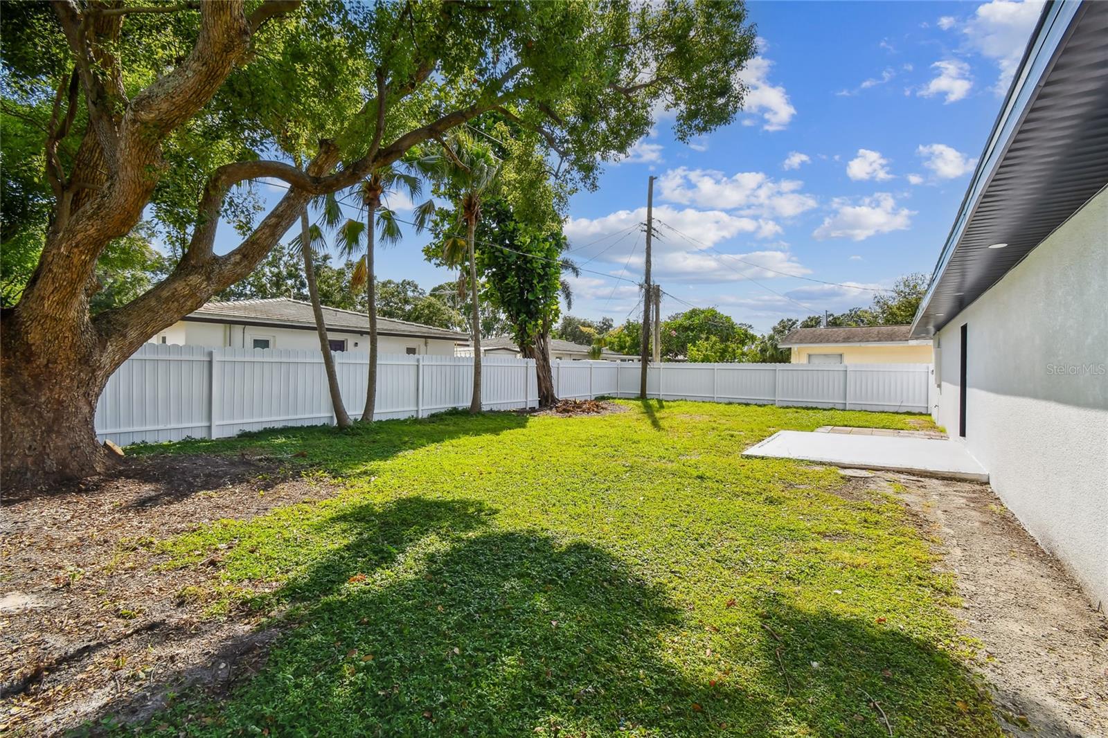 Image 51 of 67 For 5630 47th Avenue N