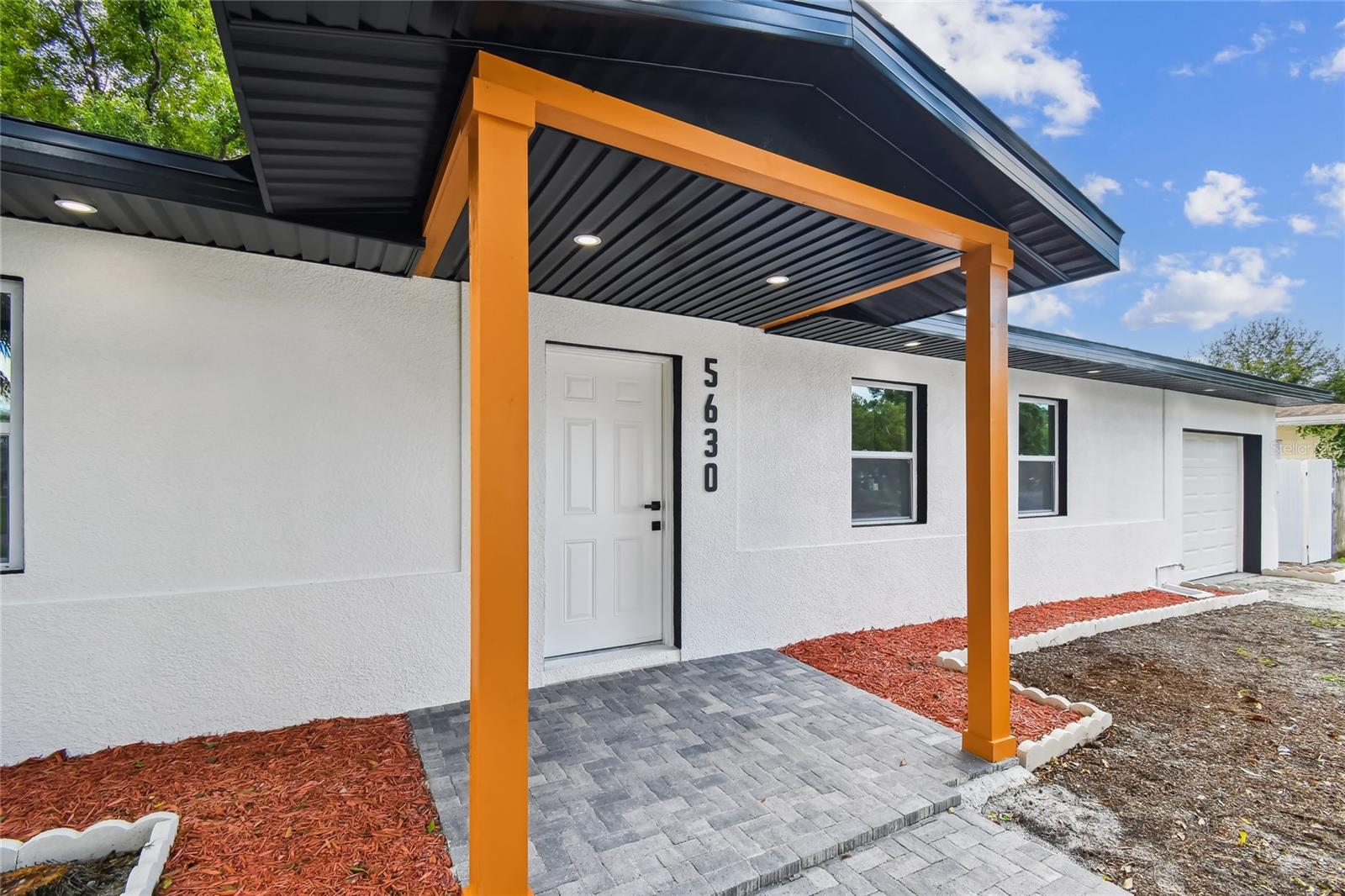 Image 6 of 67 For 5630 47th Avenue N