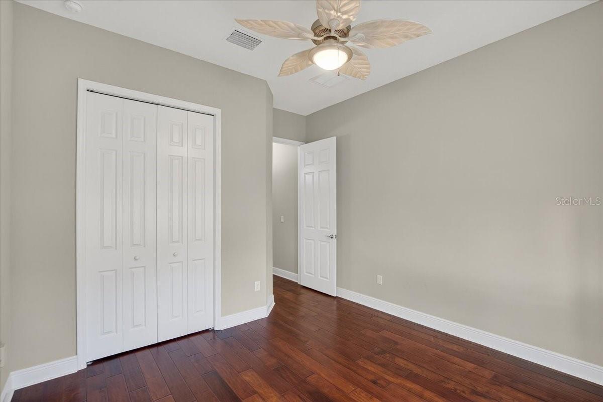Listing photo id 26 for 10808 Charmwood Drive