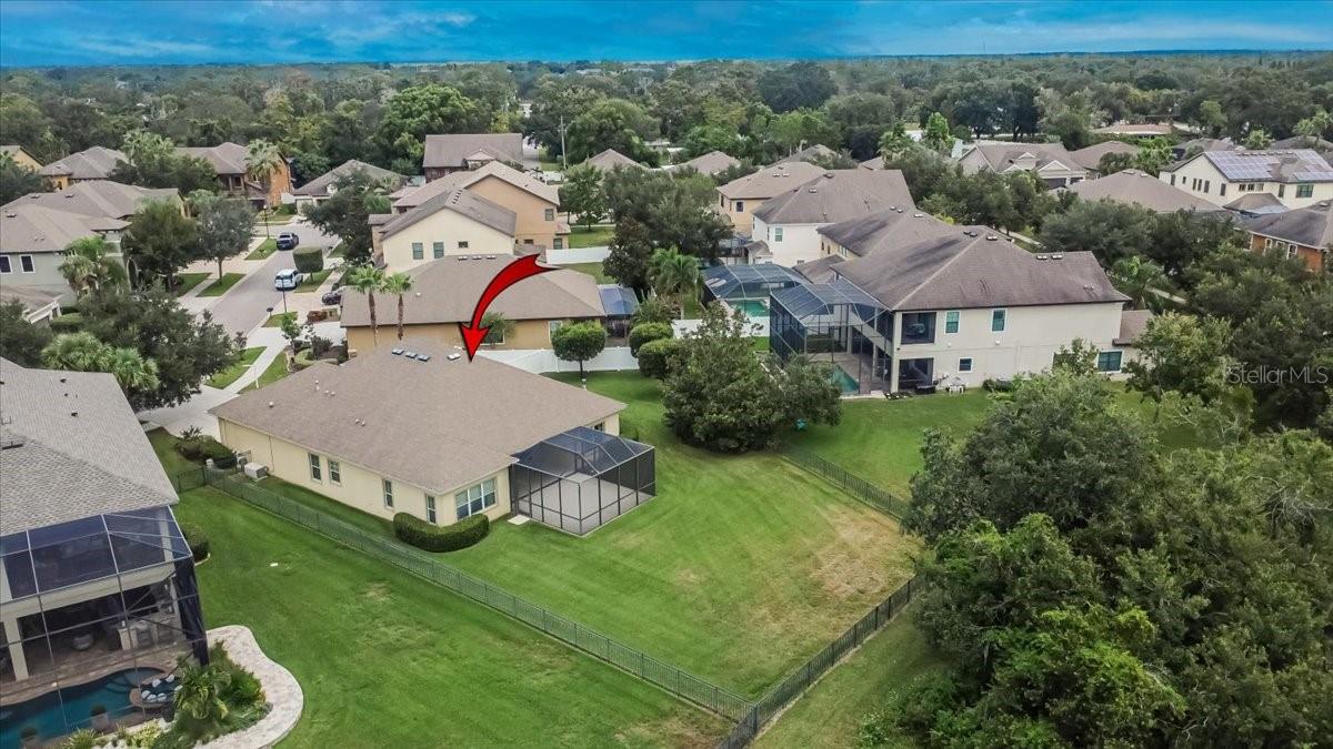 Listing photo id 37 for 10808 Charmwood Drive
