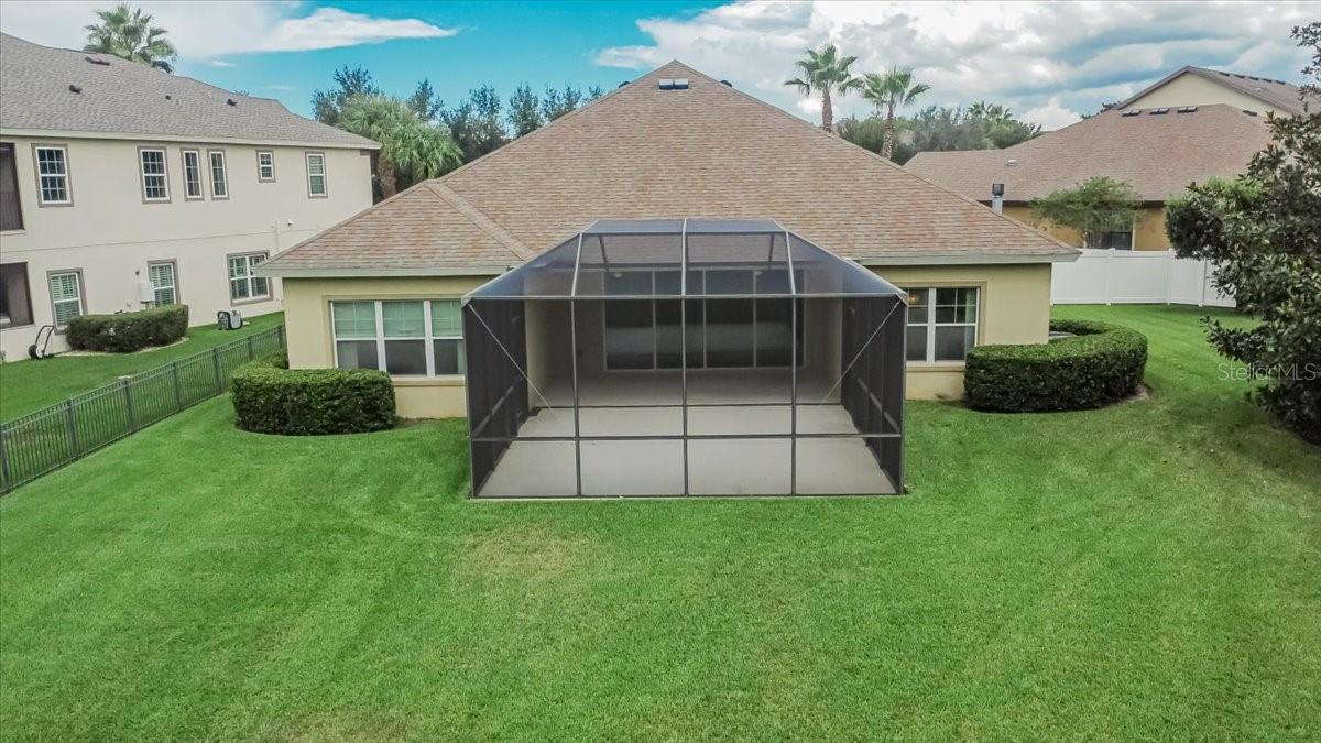Listing photo id 40 for 10808 Charmwood Drive