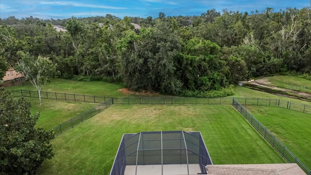 Listing photo id 41 for 10808 Charmwood Drive