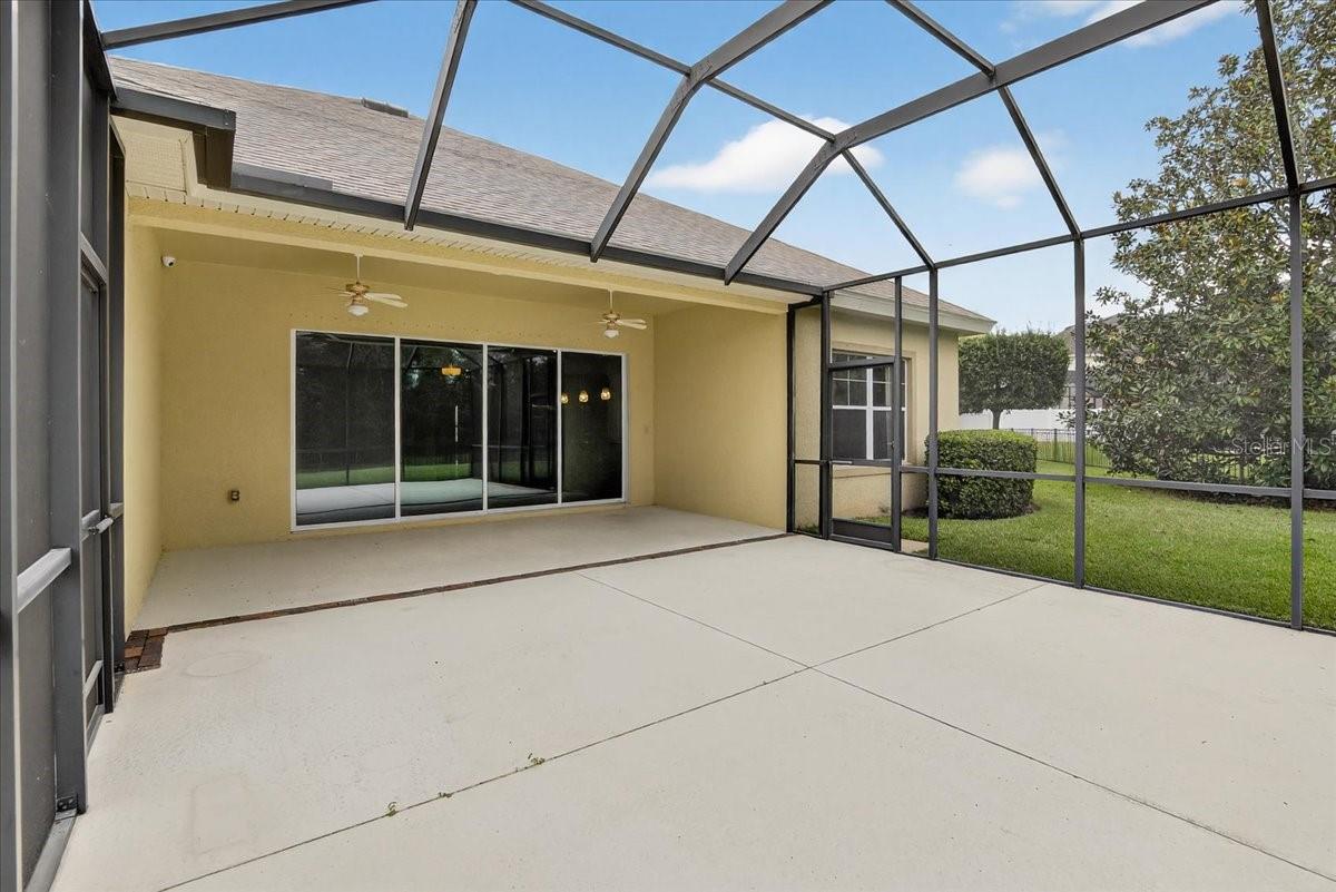 Listing photo id 44 for 10808 Charmwood Drive