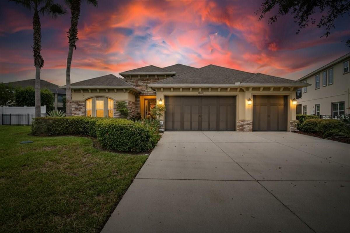 Listing photo id 4 for 10808 Charmwood Drive