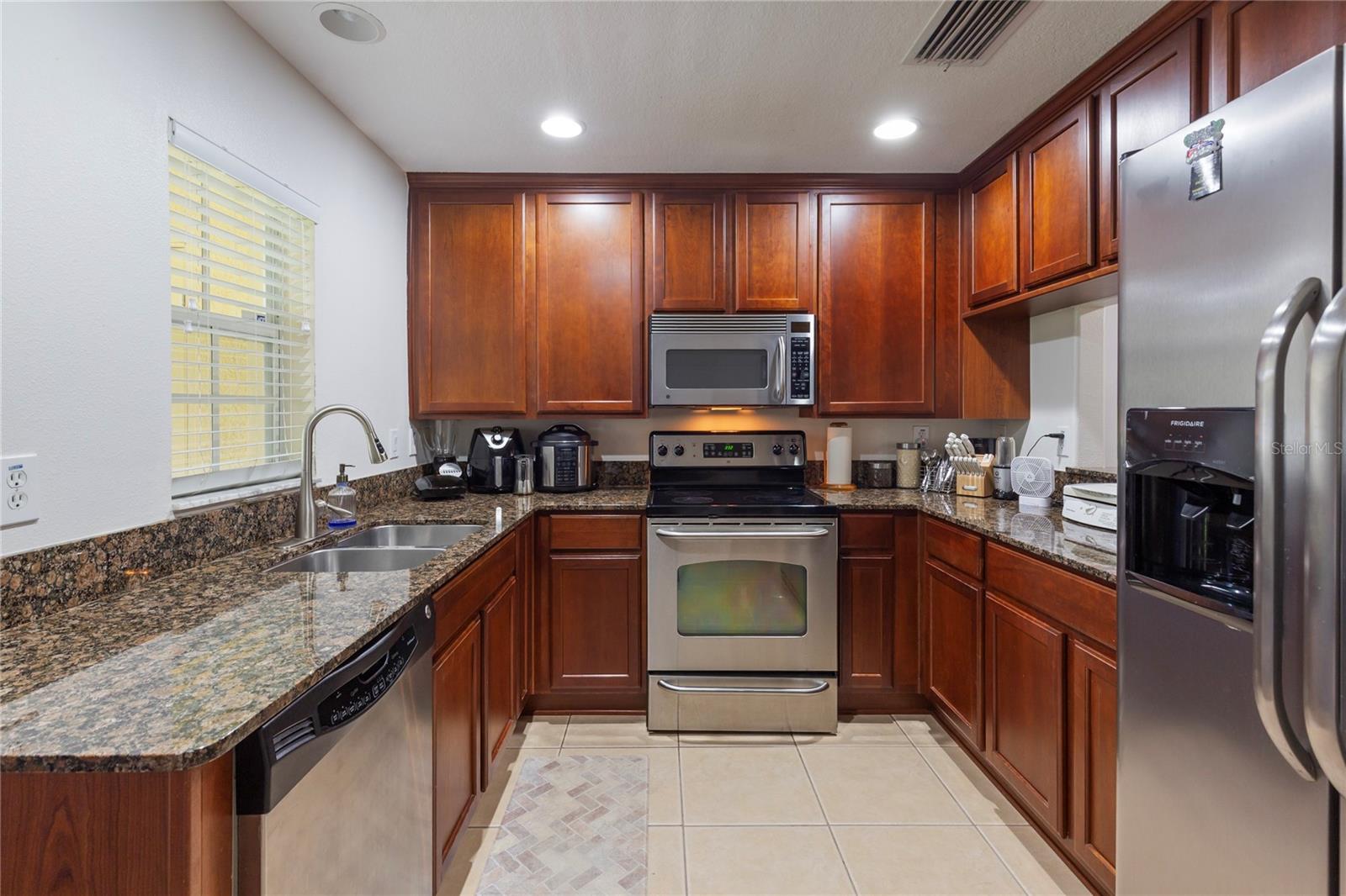 Image 11 of 36 For 10901 Brickside Court