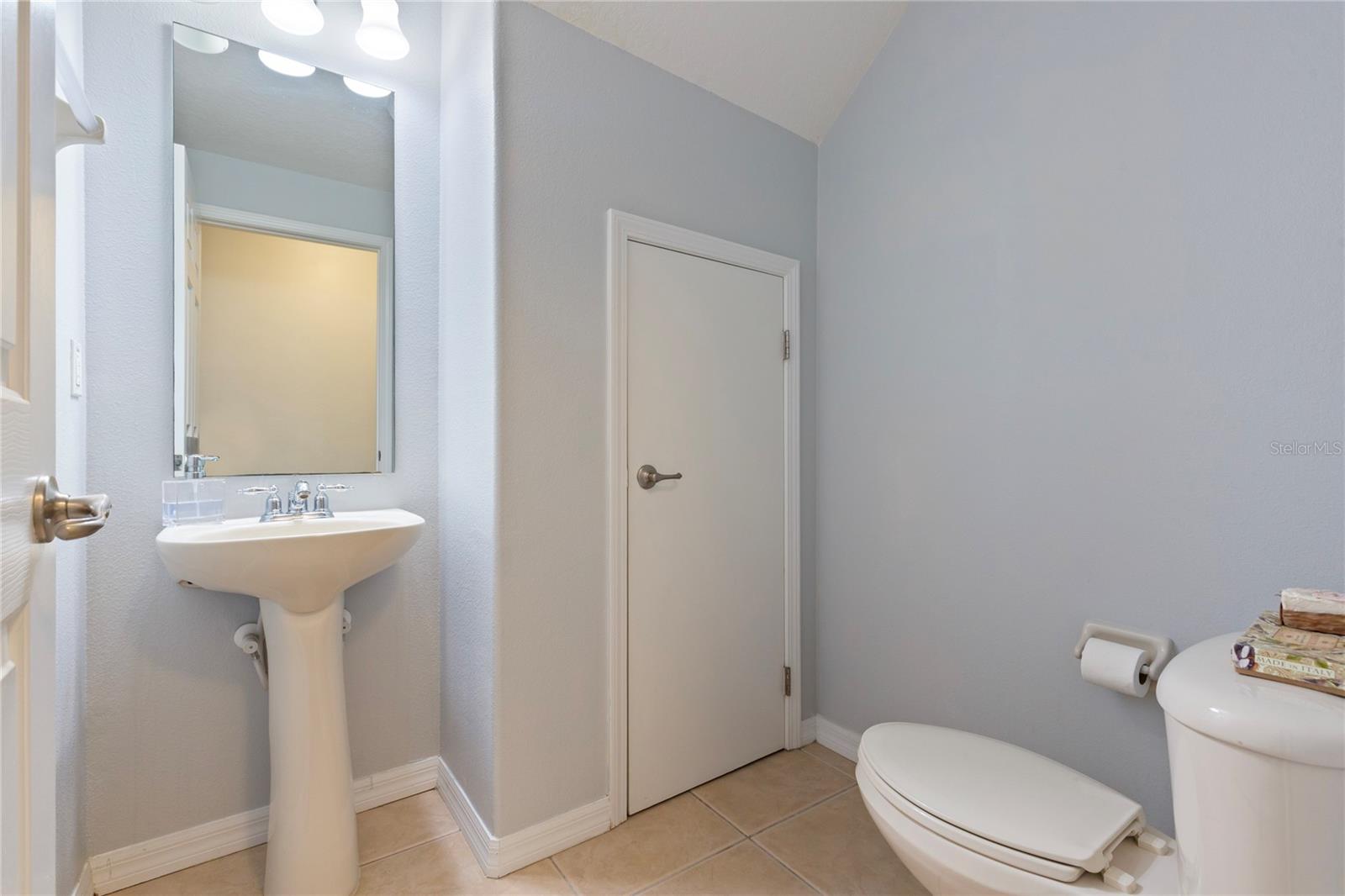 Image 13 of 36 For 10901 Brickside Court