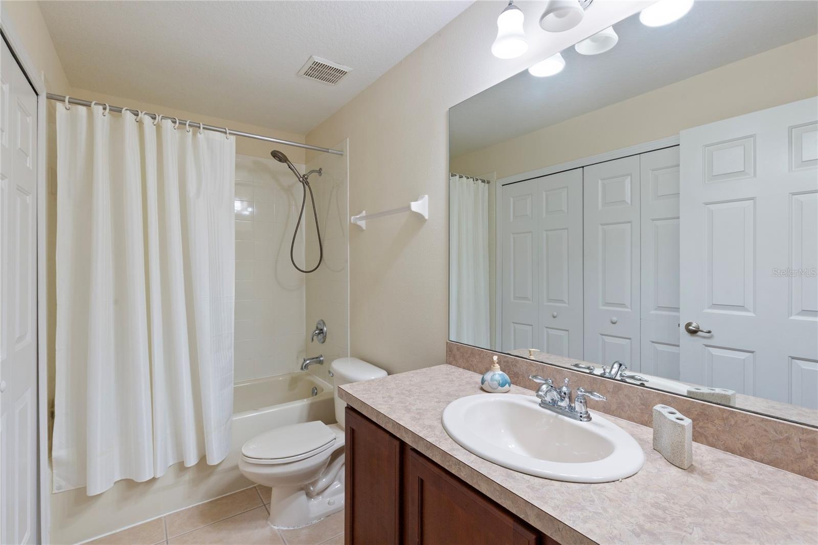 Image 24 of 36 For 10901 Brickside Court