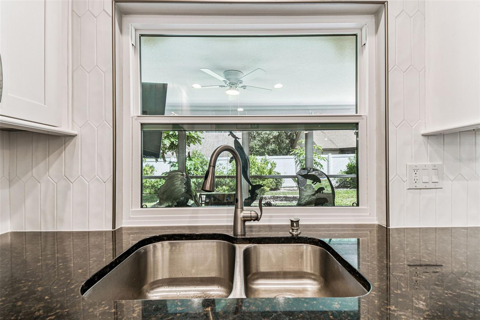 Image 17 of 99 For 2834 Thistle Court E