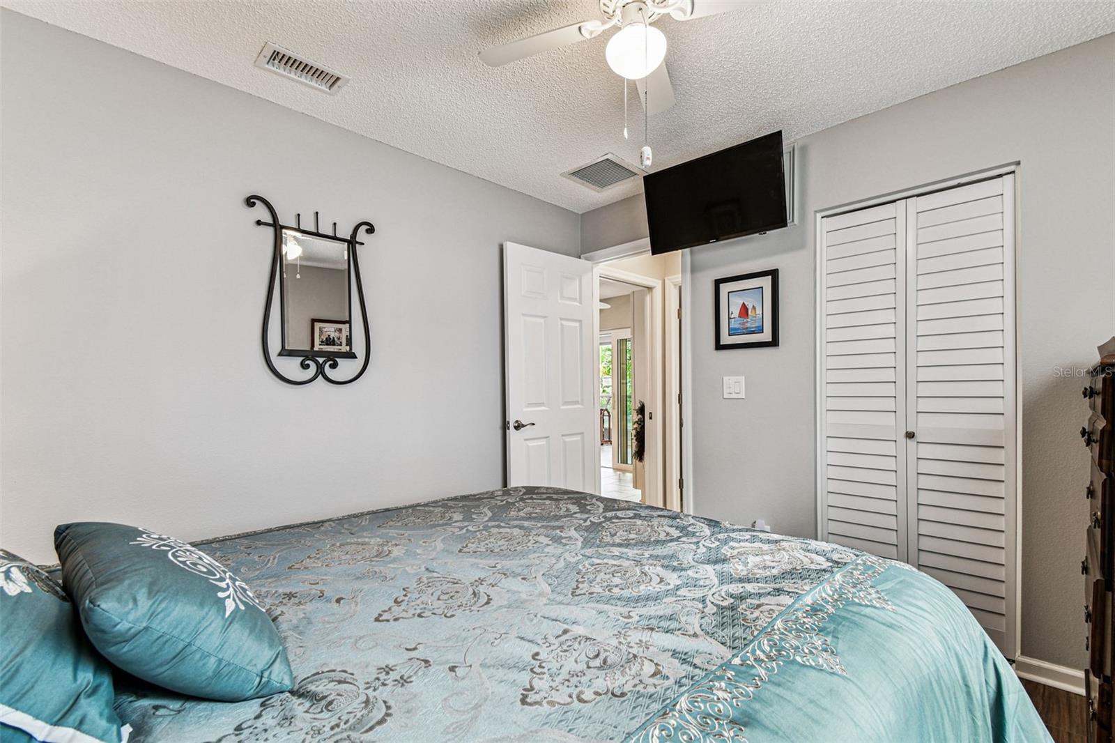 Image 24 of 99 For 2834 Thistle Court E