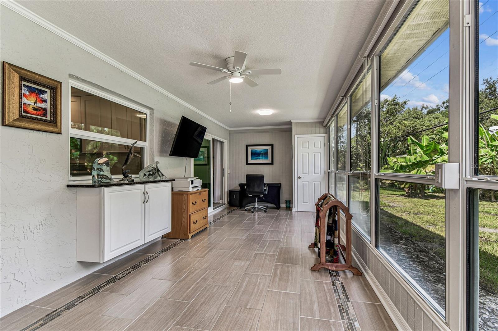 Image 39 of 99 For 2834 Thistle Court E