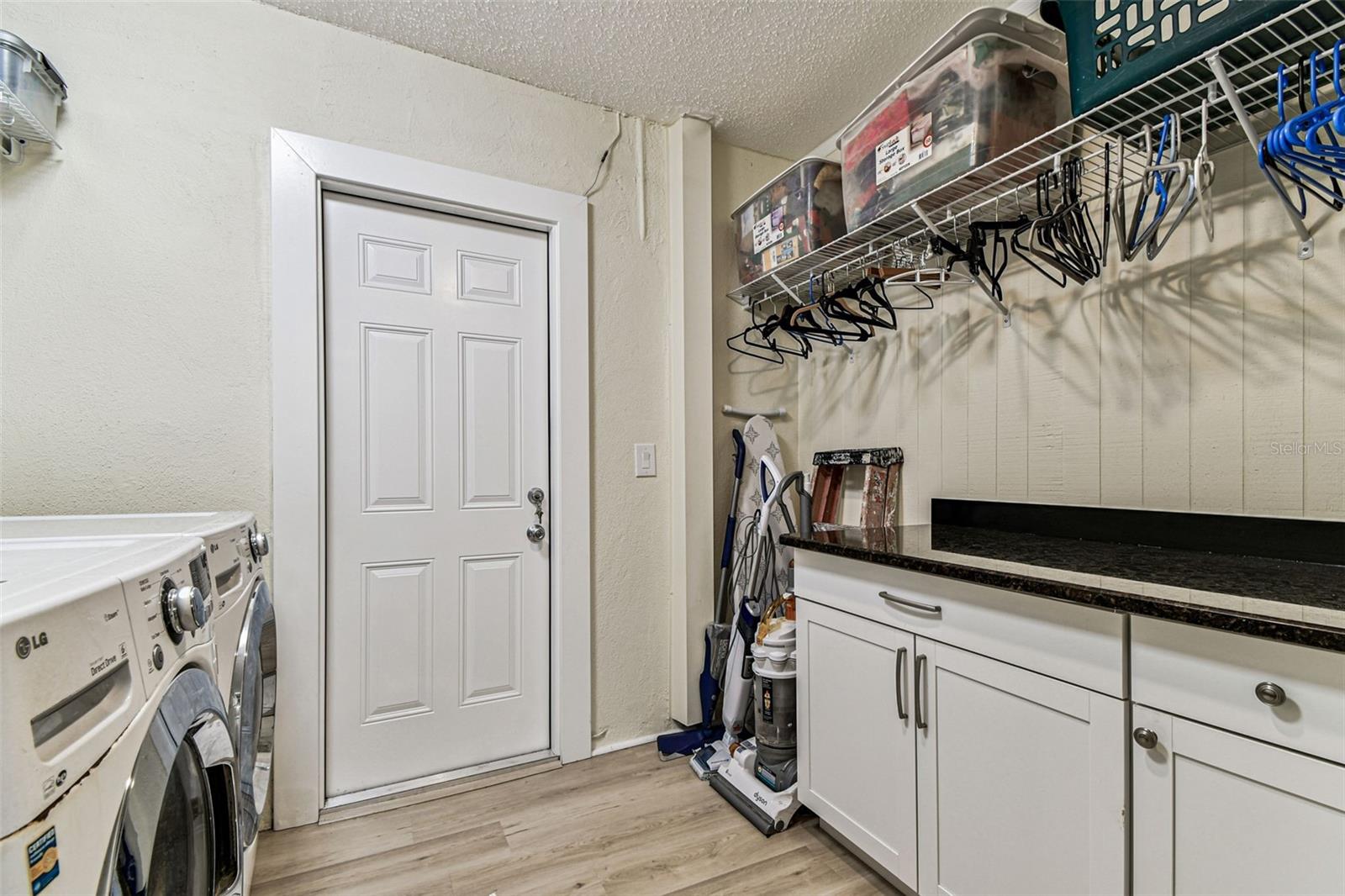 Image 41 of 99 For 2834 Thistle Court E