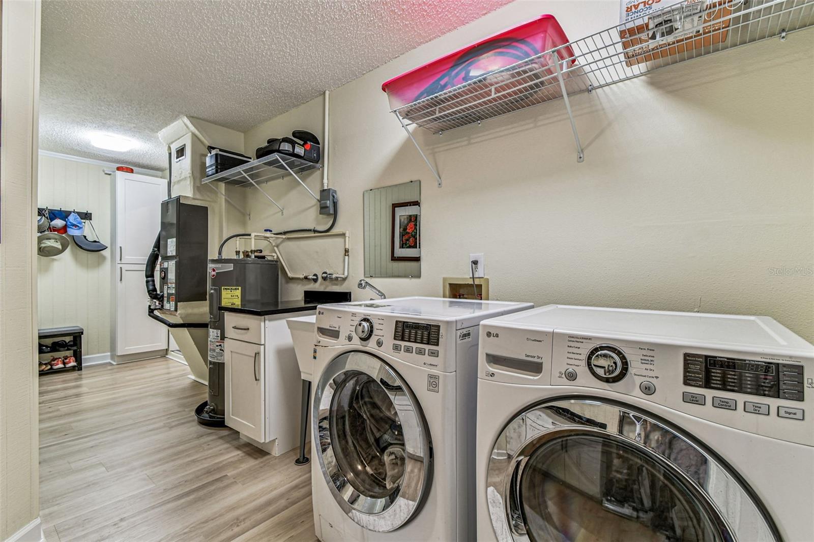 Image 42 of 99 For 2834 Thistle Court E