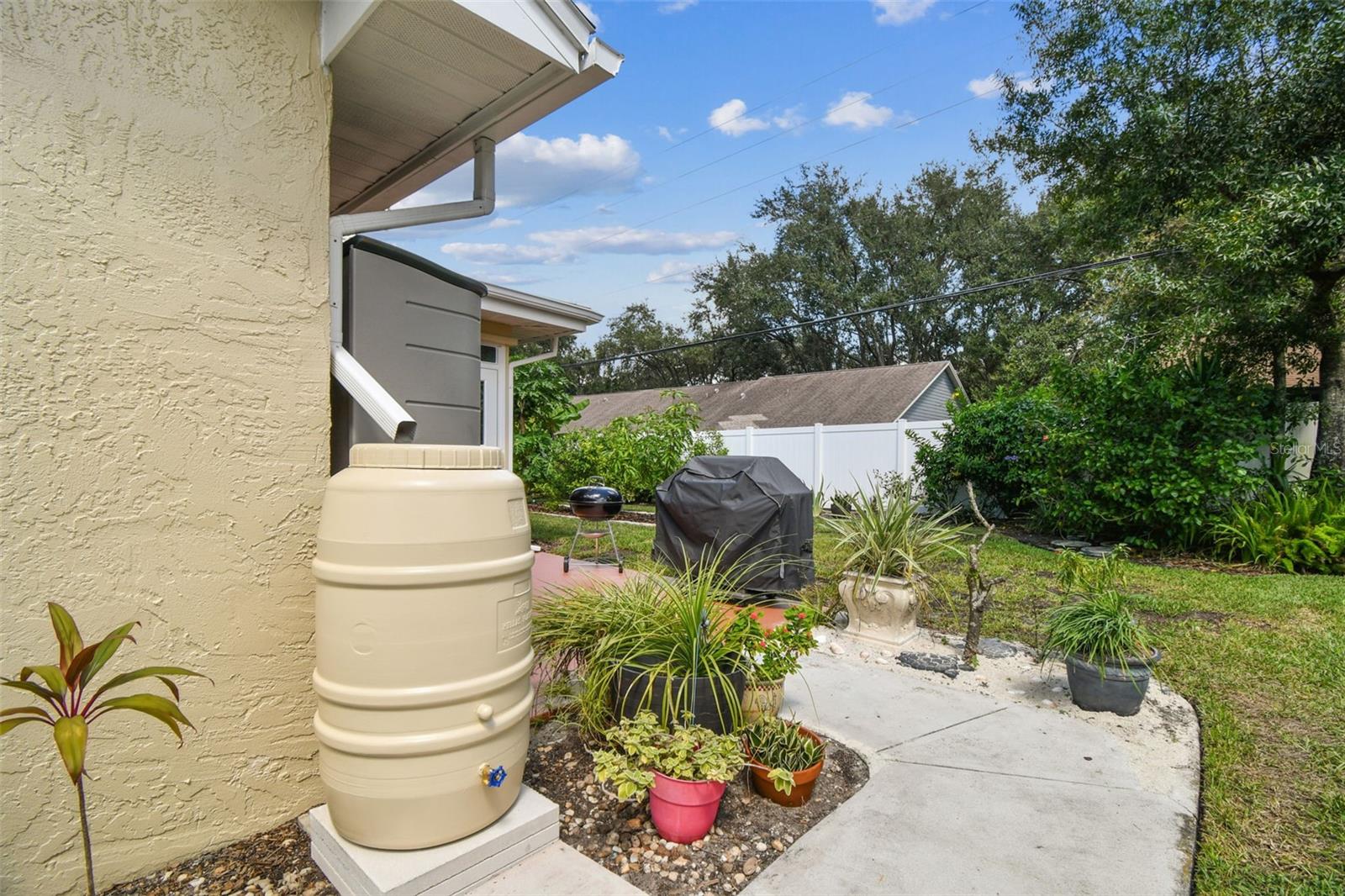 Image 60 of 99 For 2834 Thistle Court E