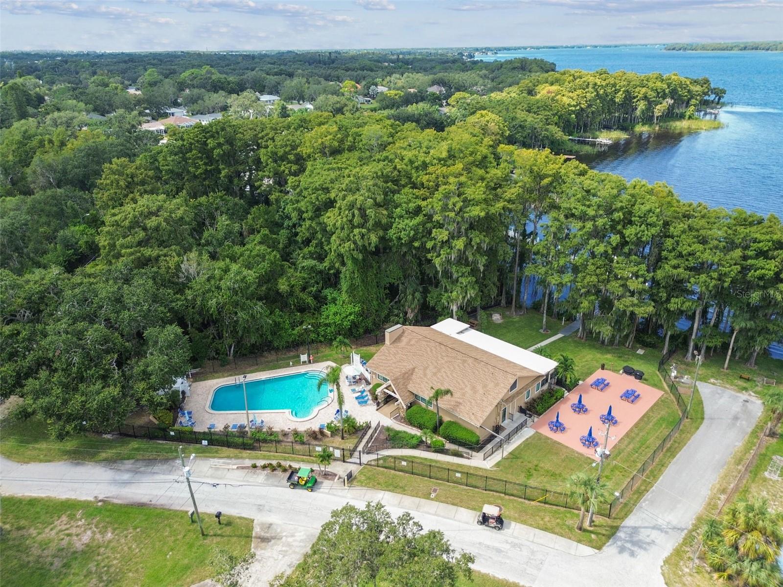 Image 82 of 99 For 2834 Thistle Court E