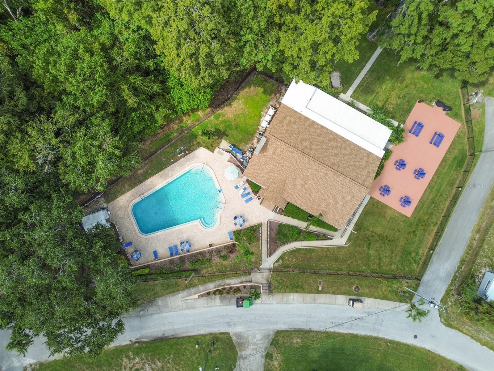 Image 90 of 99 For 2834 Thistle Court E