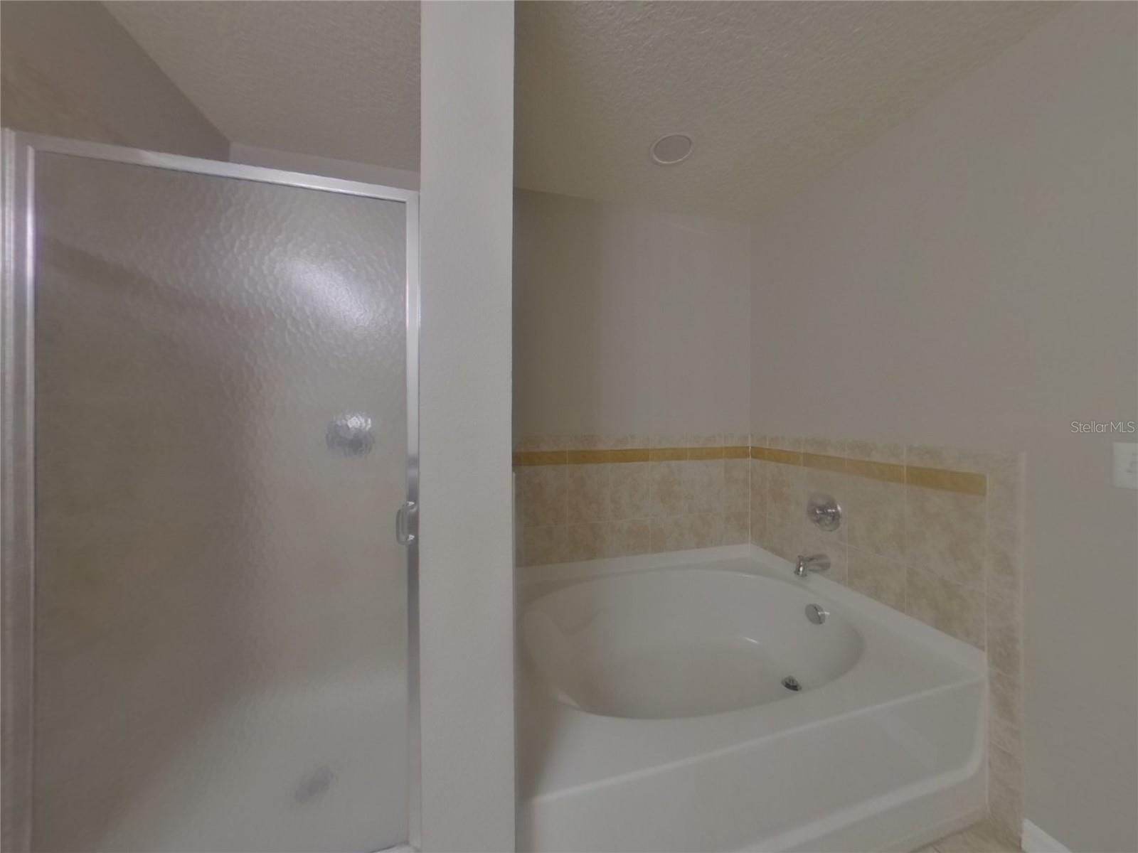 Image 10 of 19 For 11712 Colony Lakes Boulevard