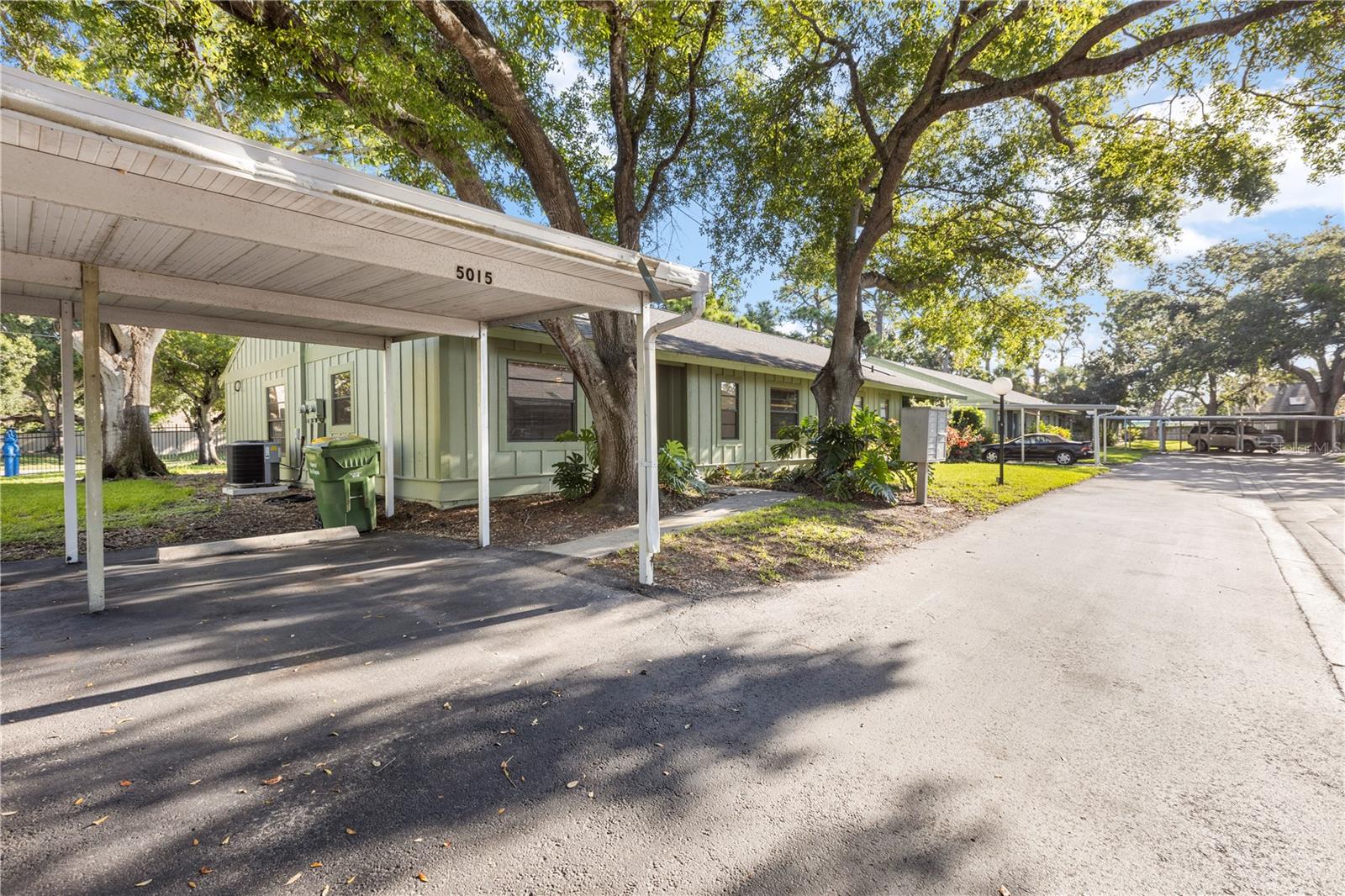 Image 2 of 46 For 5015 Barrington Circle 201