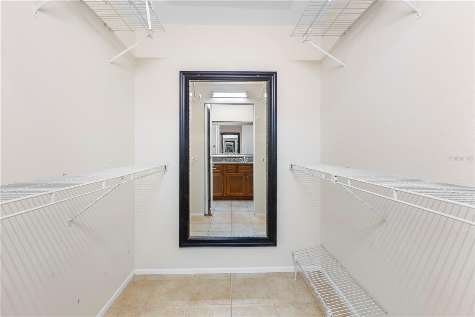 Image 22 of 46 For 5015 Barrington Circle 201