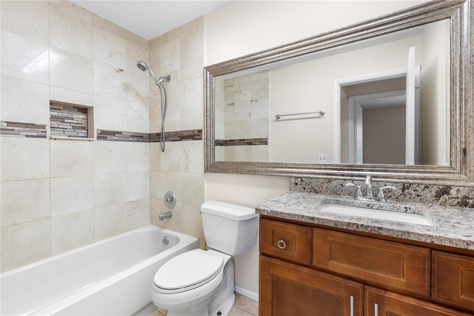 Image 26 of 46 For 5015 Barrington Circle 201