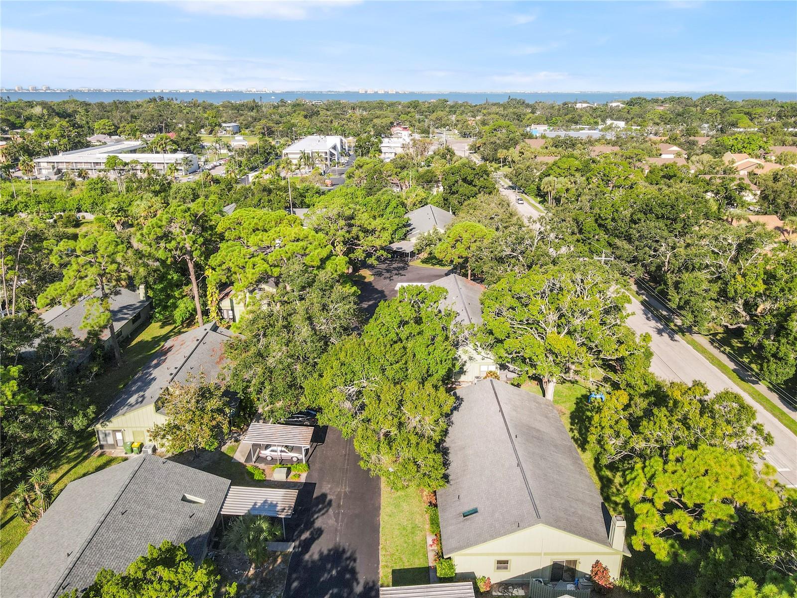 Image 33 of 46 For 5015 Barrington Circle 201