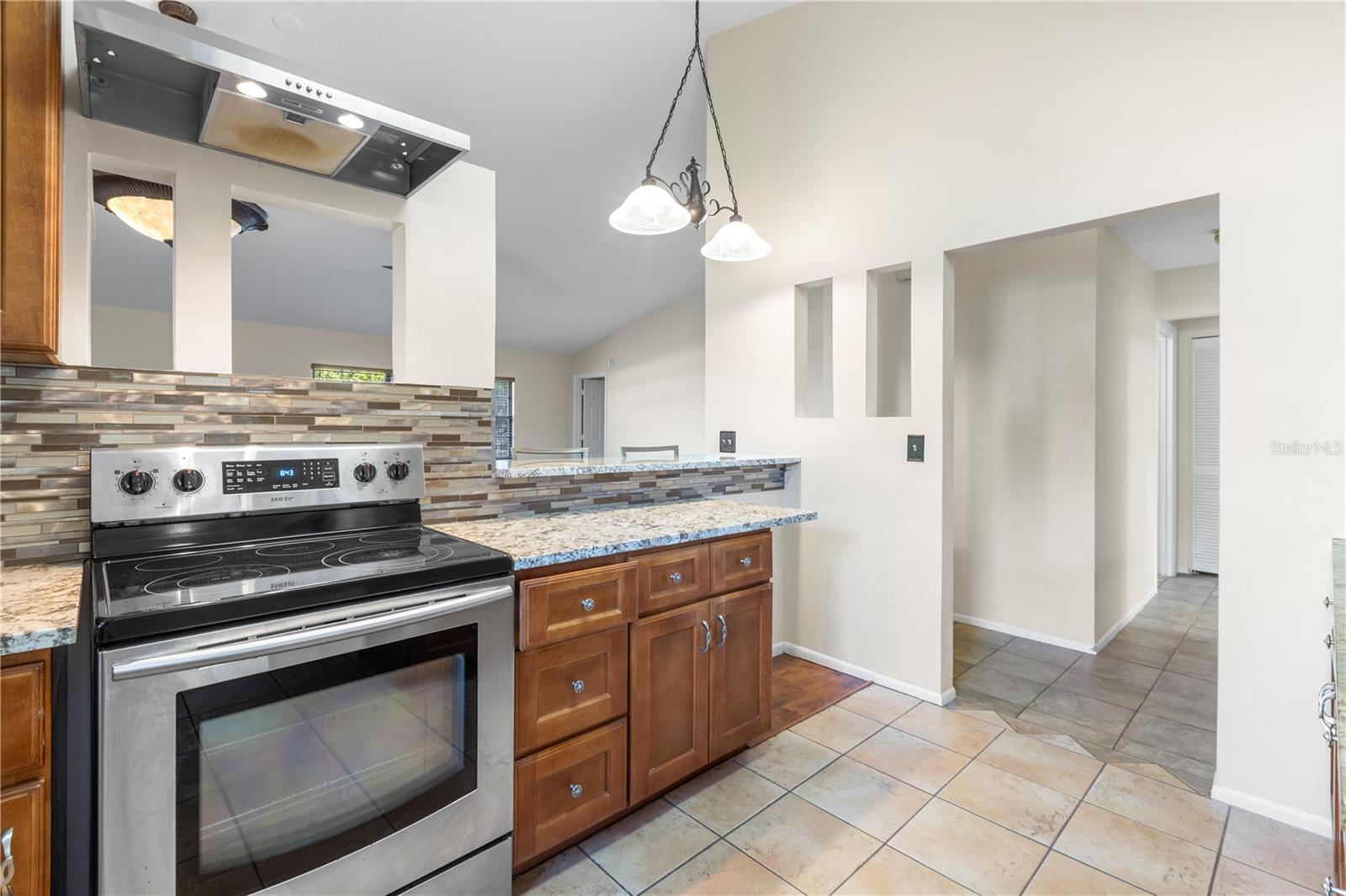 Image 4 of 46 For 5015 Barrington Circle 201
