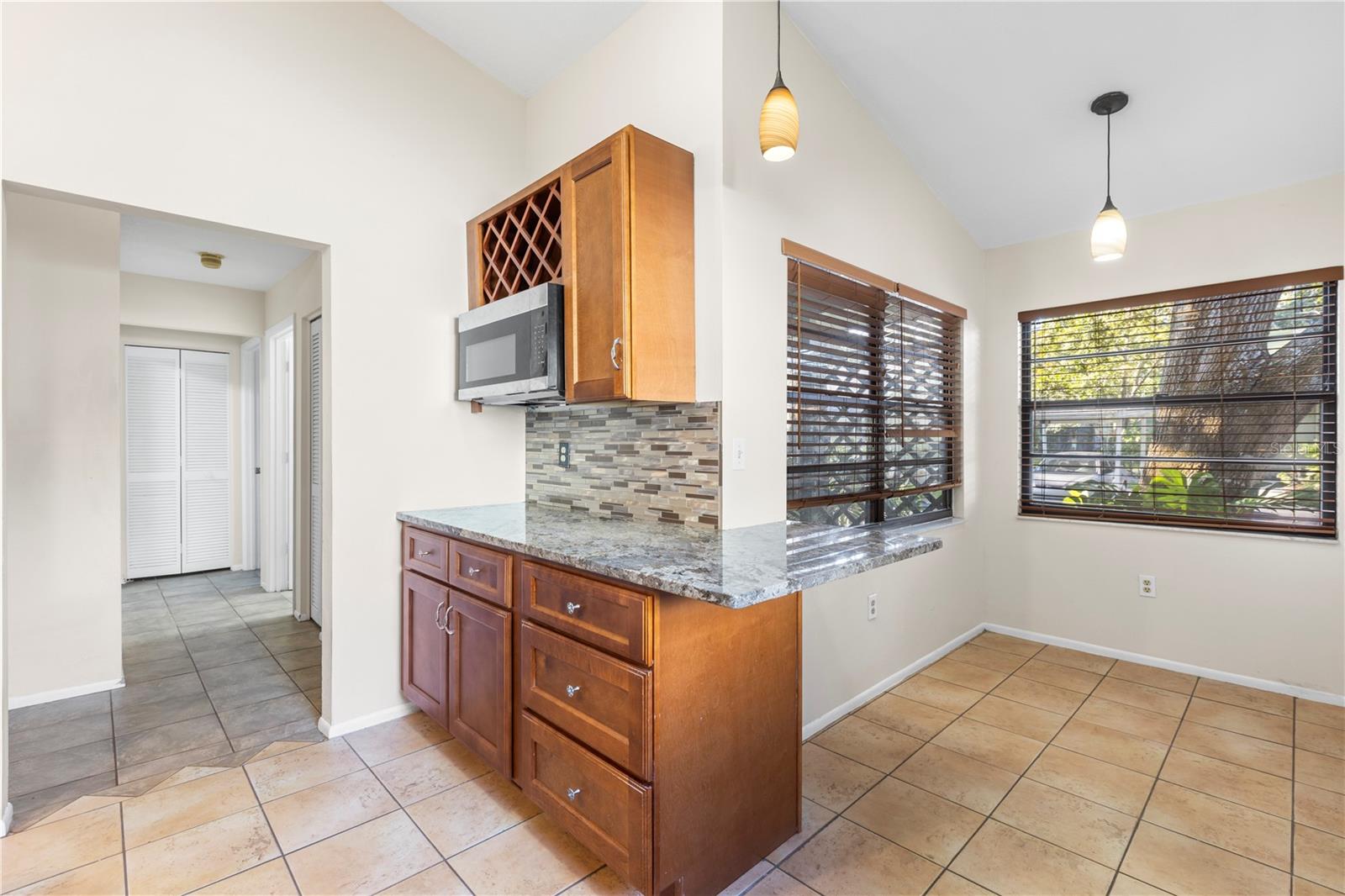 Image 5 of 46 For 5015 Barrington Circle 201