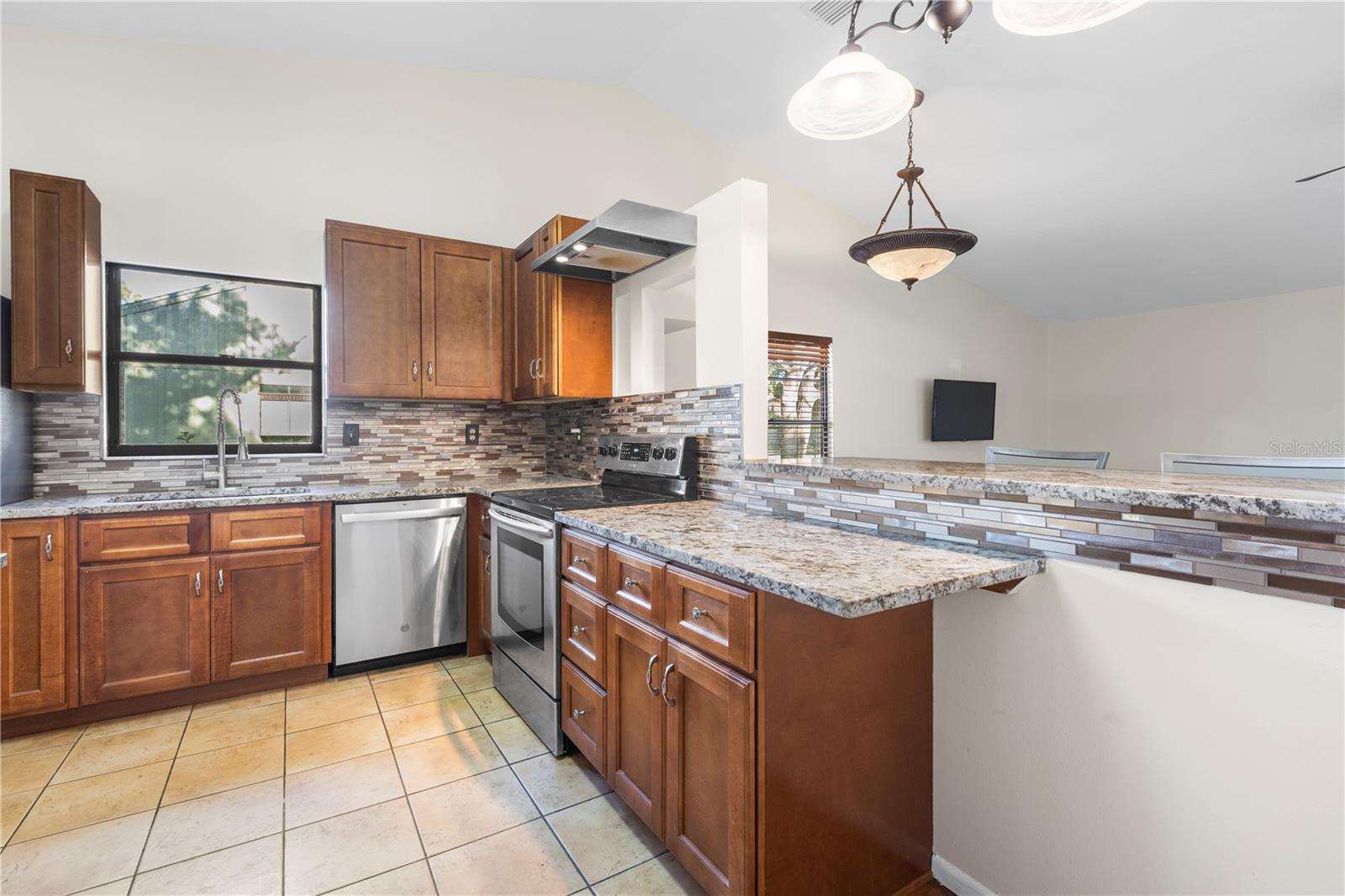 Image 7 of 46 For 5015 Barrington Circle 201