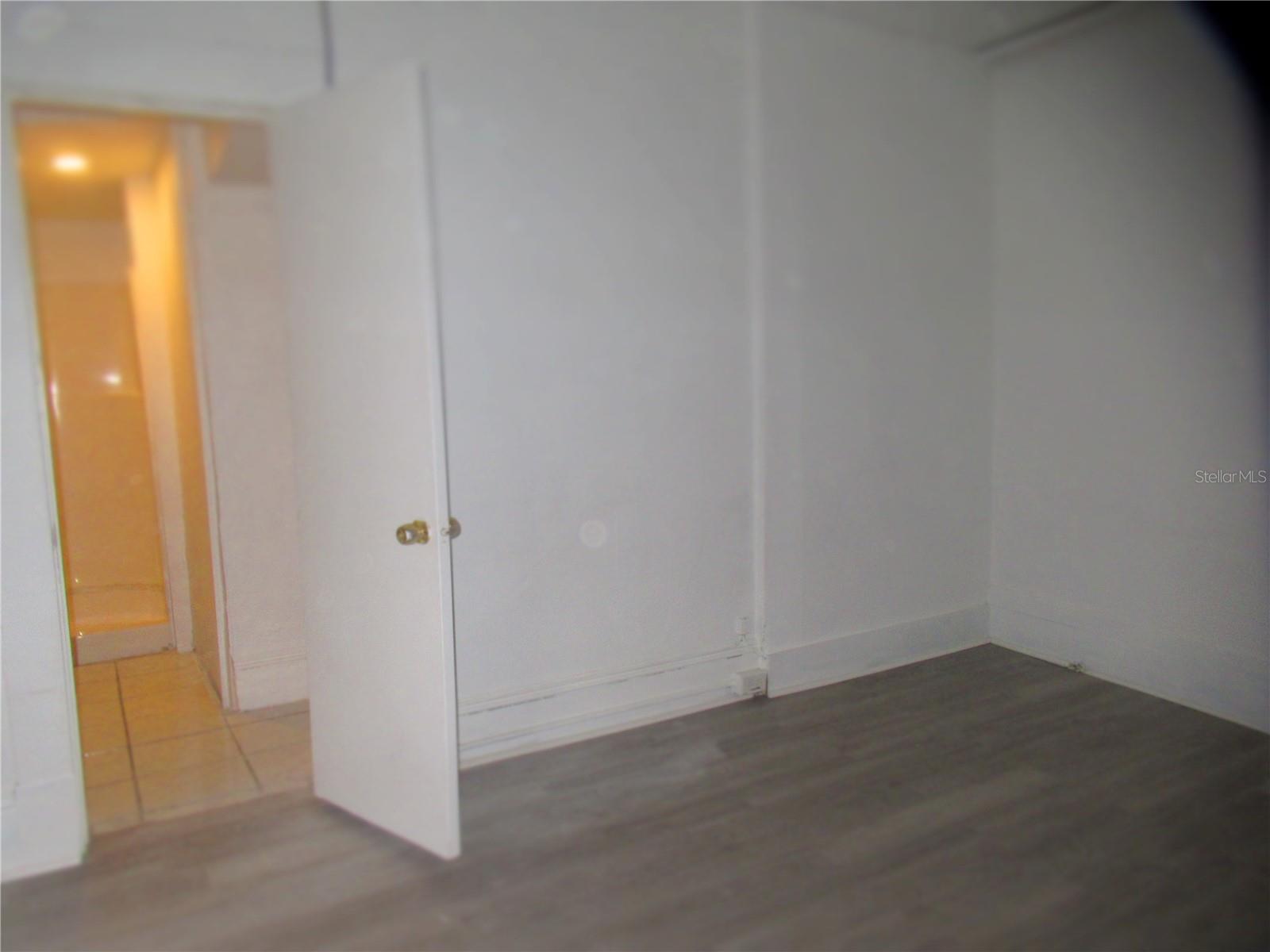 Image 7 of 9 For 730 4th Avenue N 2d
