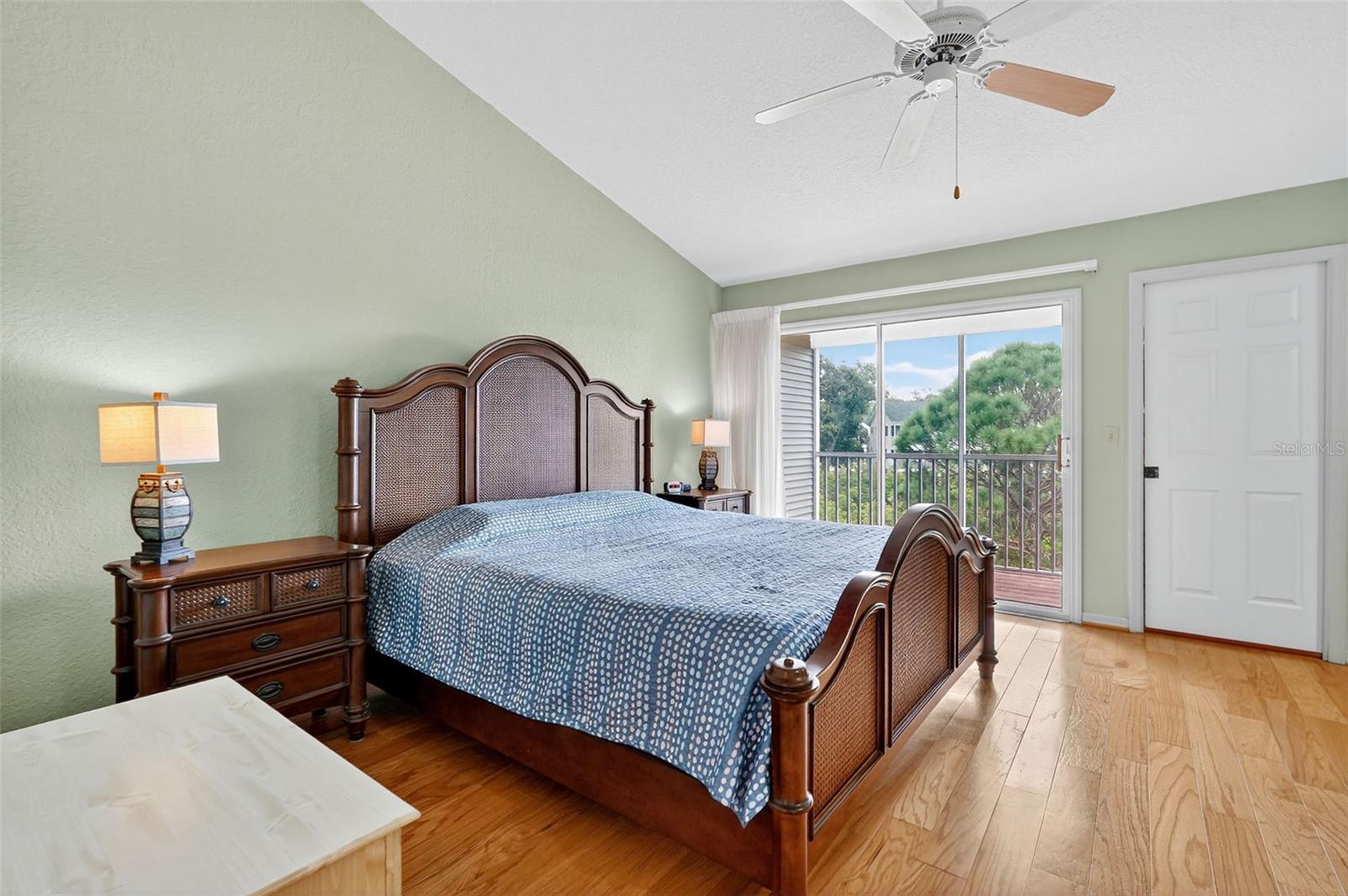 Image 20 of 43 For 14879 Seminole Trail