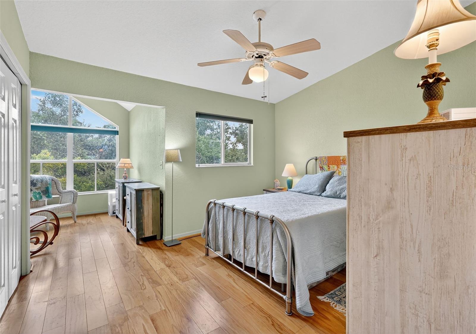 Image 26 of 43 For 14879 Seminole Trail