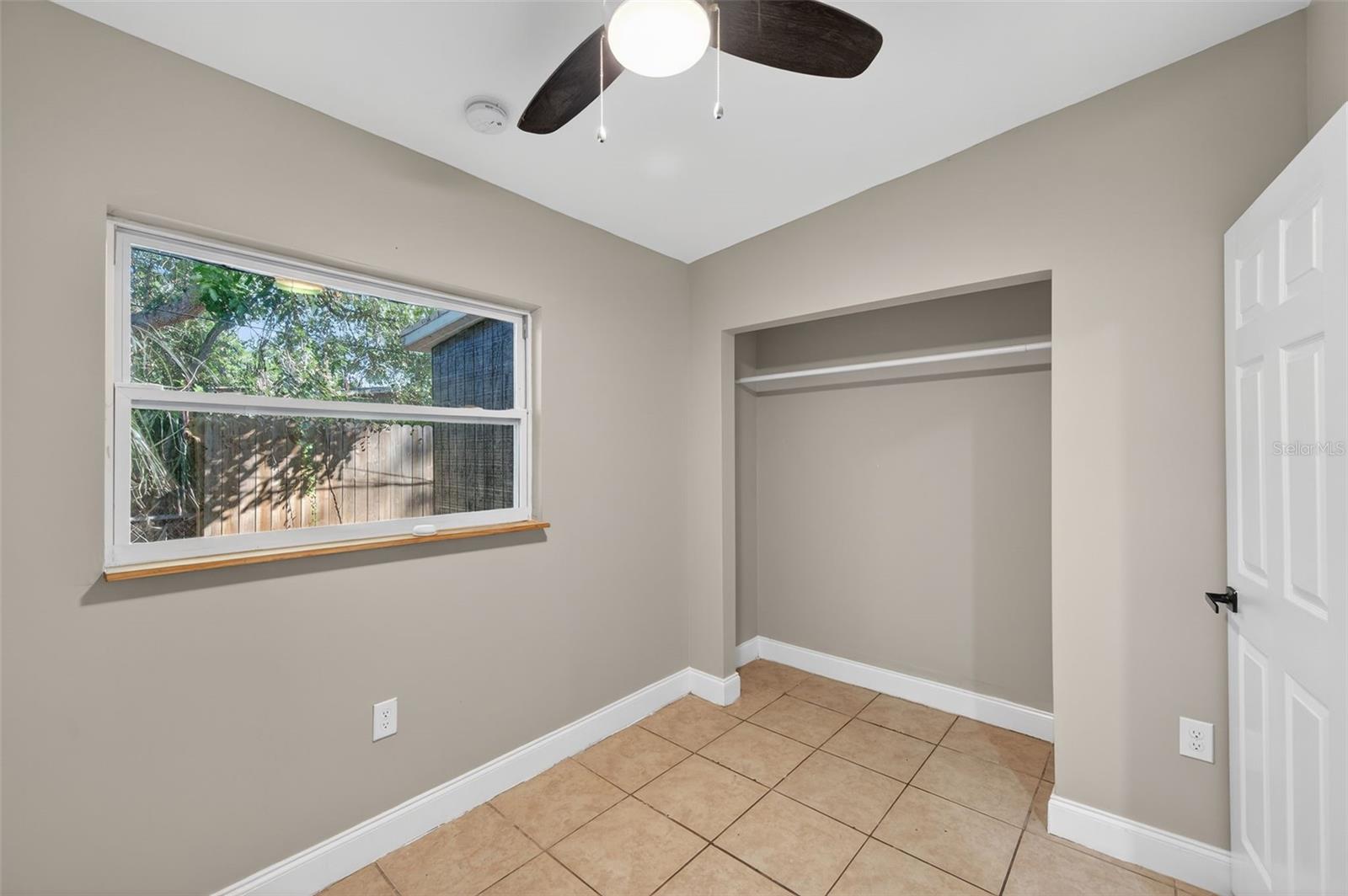 Image 27 of 41 For 2245 17th Avenue S