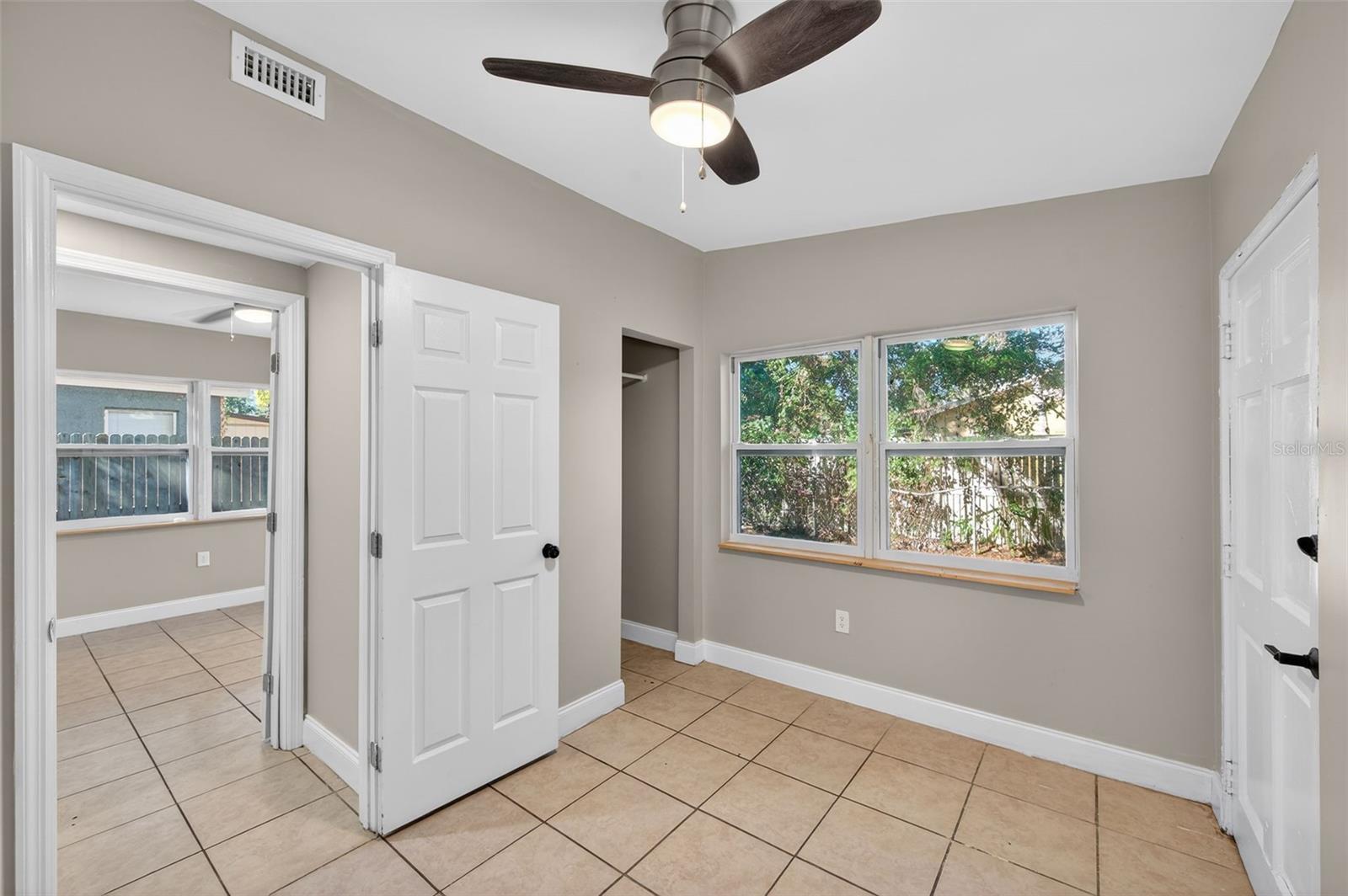 Image 29 of 41 For 2245 17th Avenue S