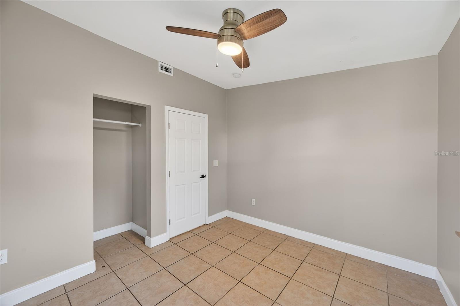 Image 34 of 41 For 2245 17th Avenue S