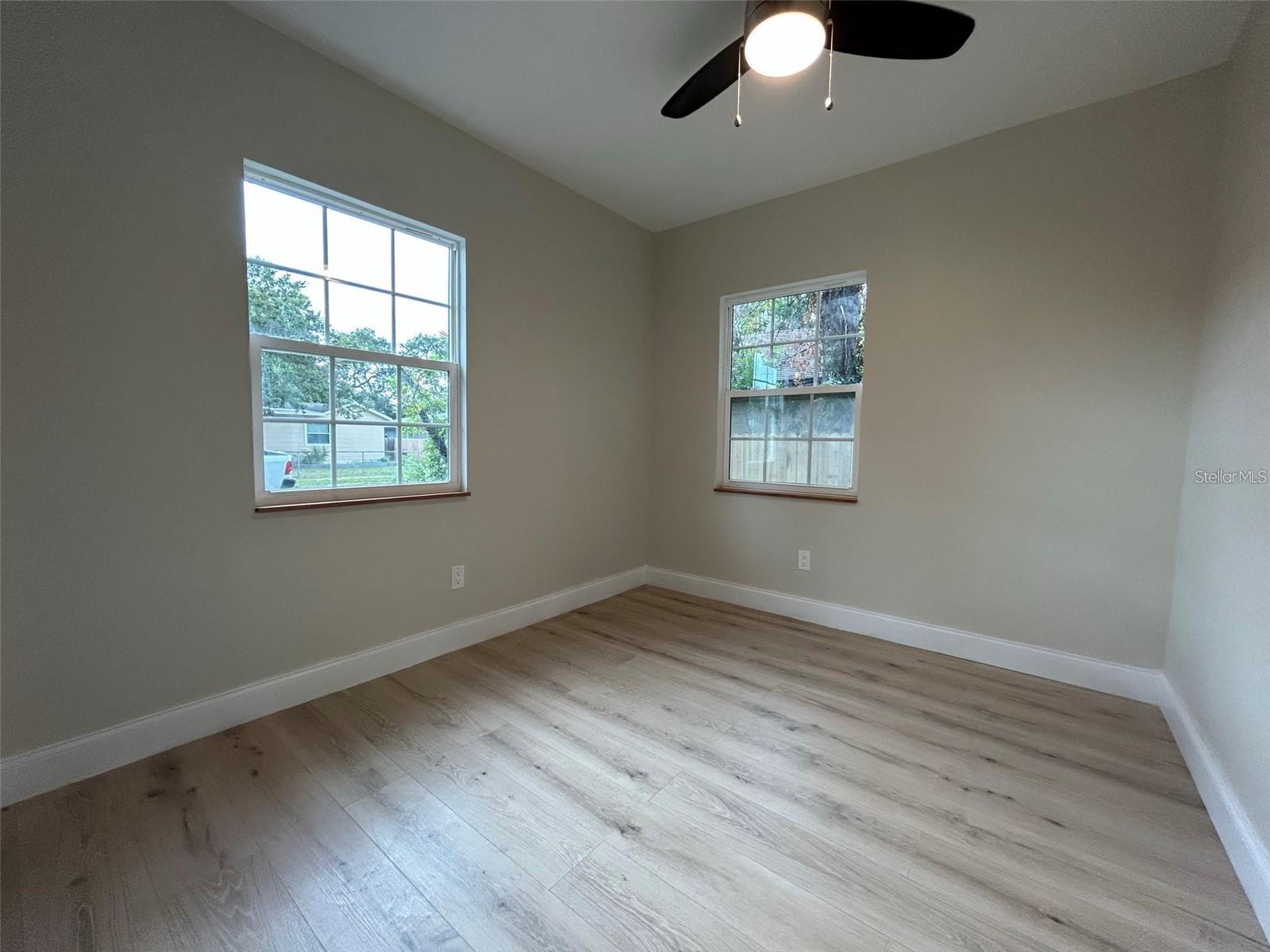 Image 6 of 11 For 2245 17th Avenue S
