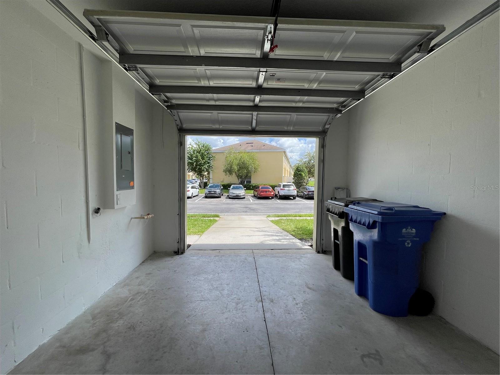 Listing photo id 21 for 20438 Needletree Drive