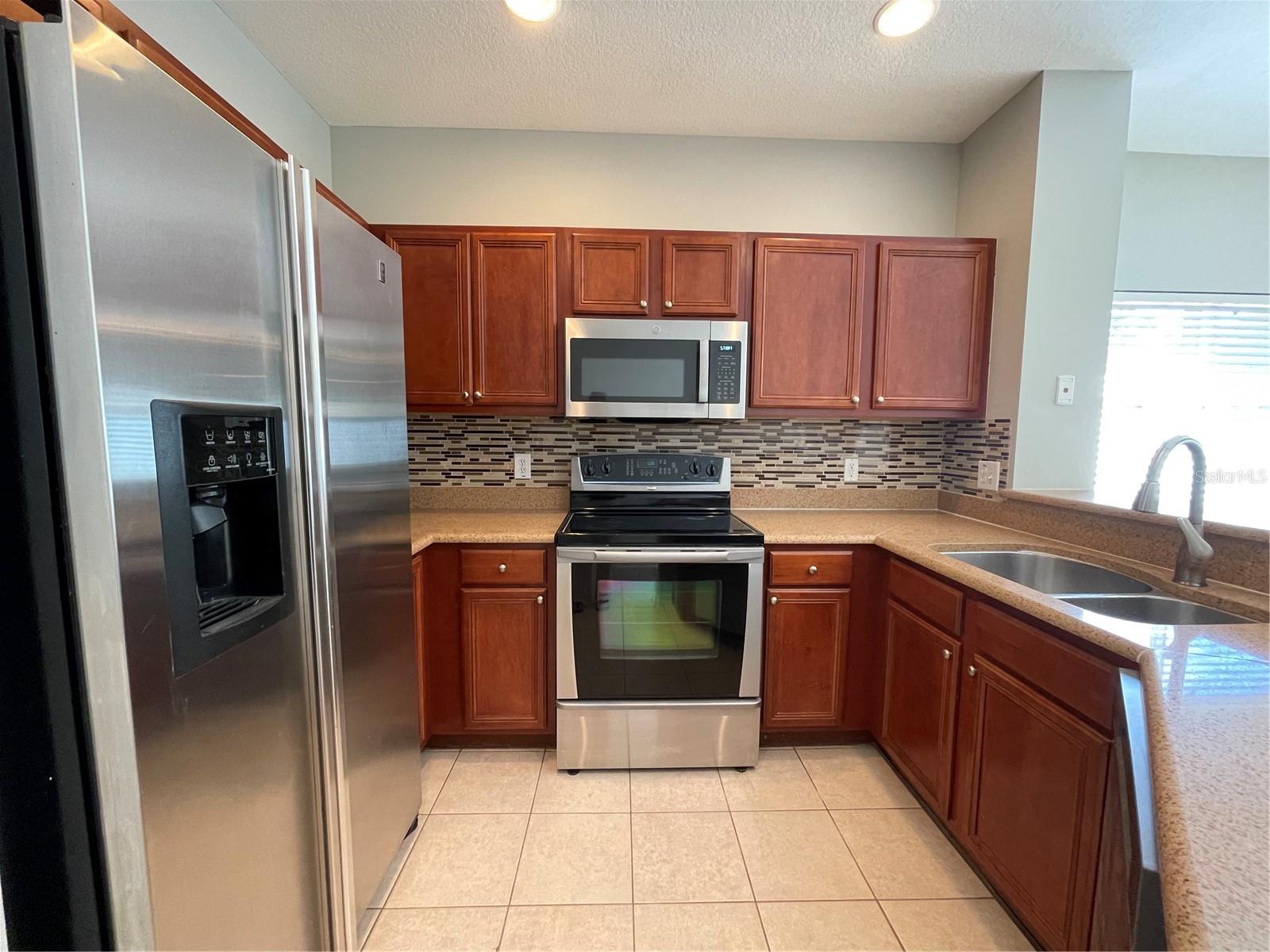 Listing photo id 1 for 20438 Needletree Drive